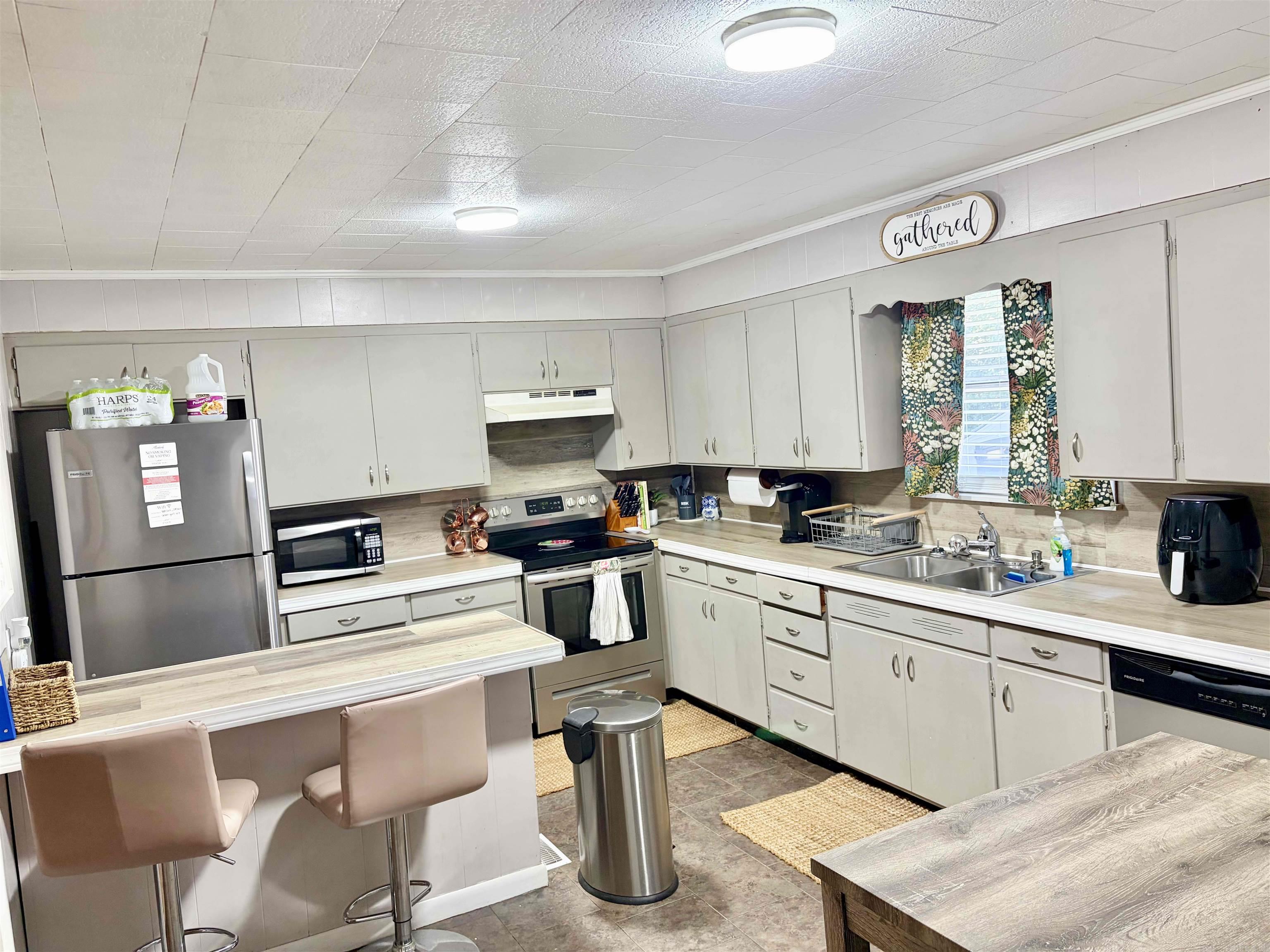 146 Buchheit Property Photo 5