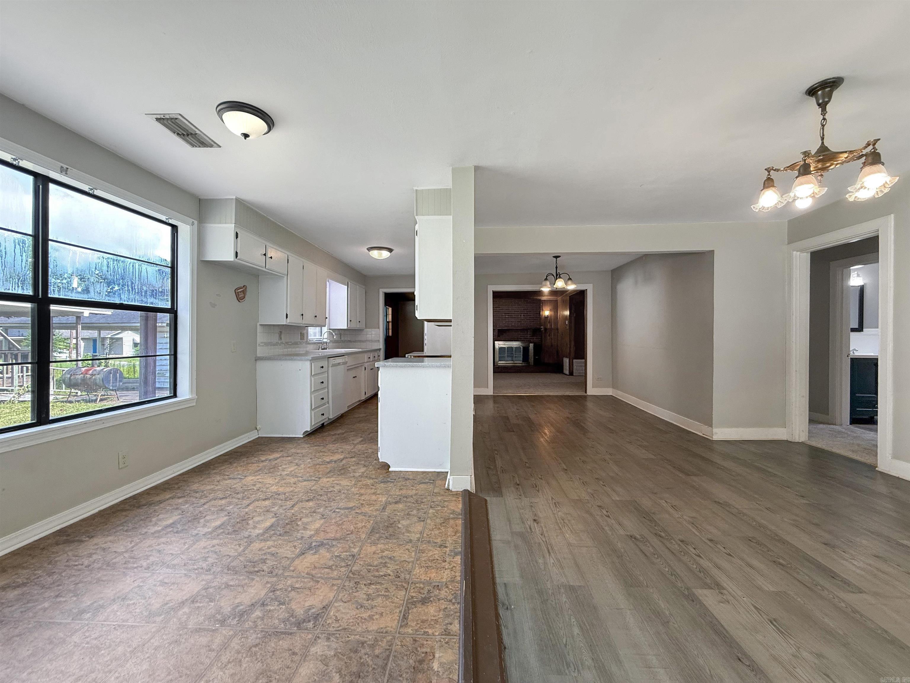 1019 Clardy Street Property Photo 7