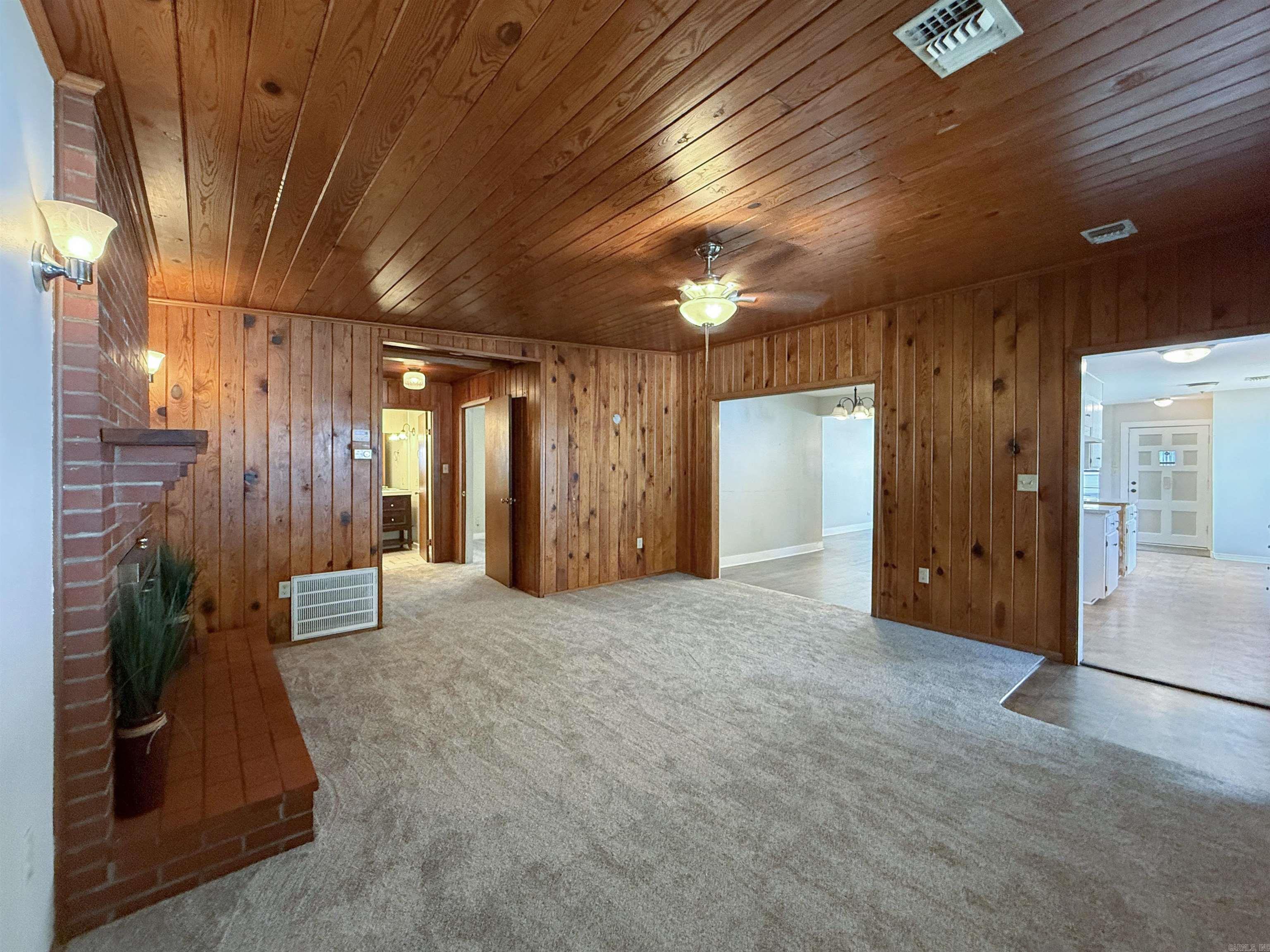 1019 Clardy Street Property Photo 12