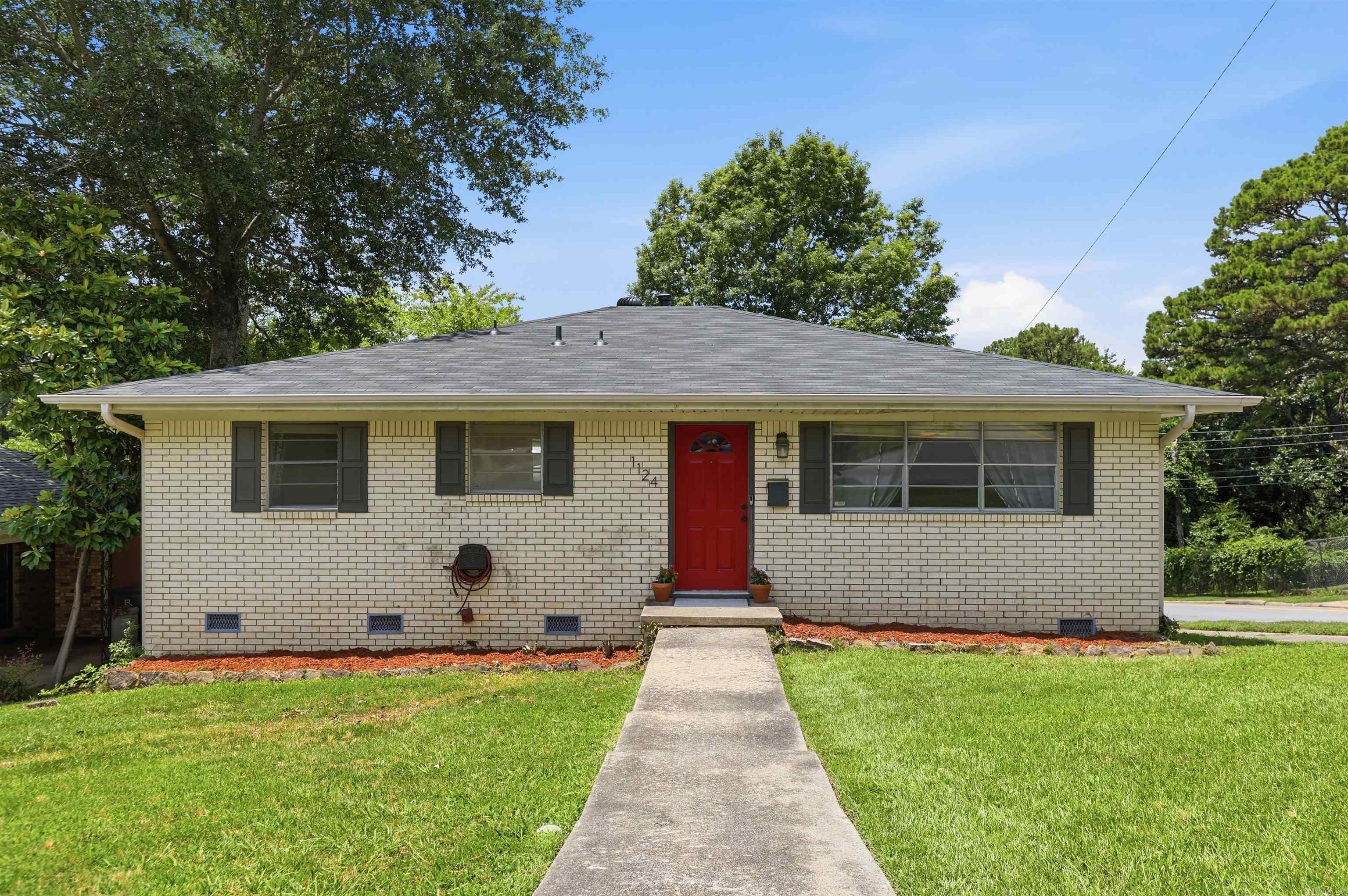 1124 Mellon Street Property Photo 2