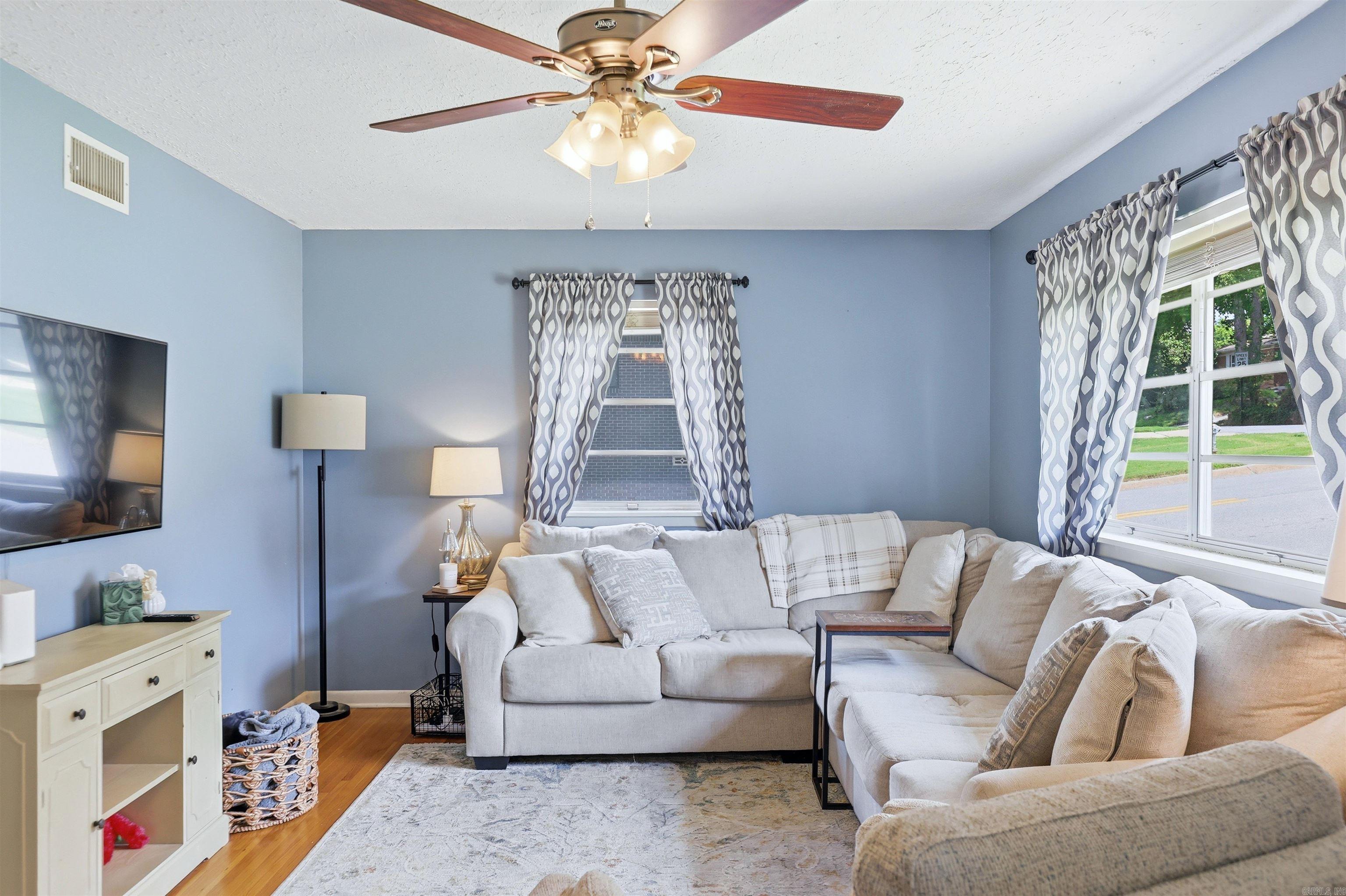 1124 Mellon Street Property Photo 10