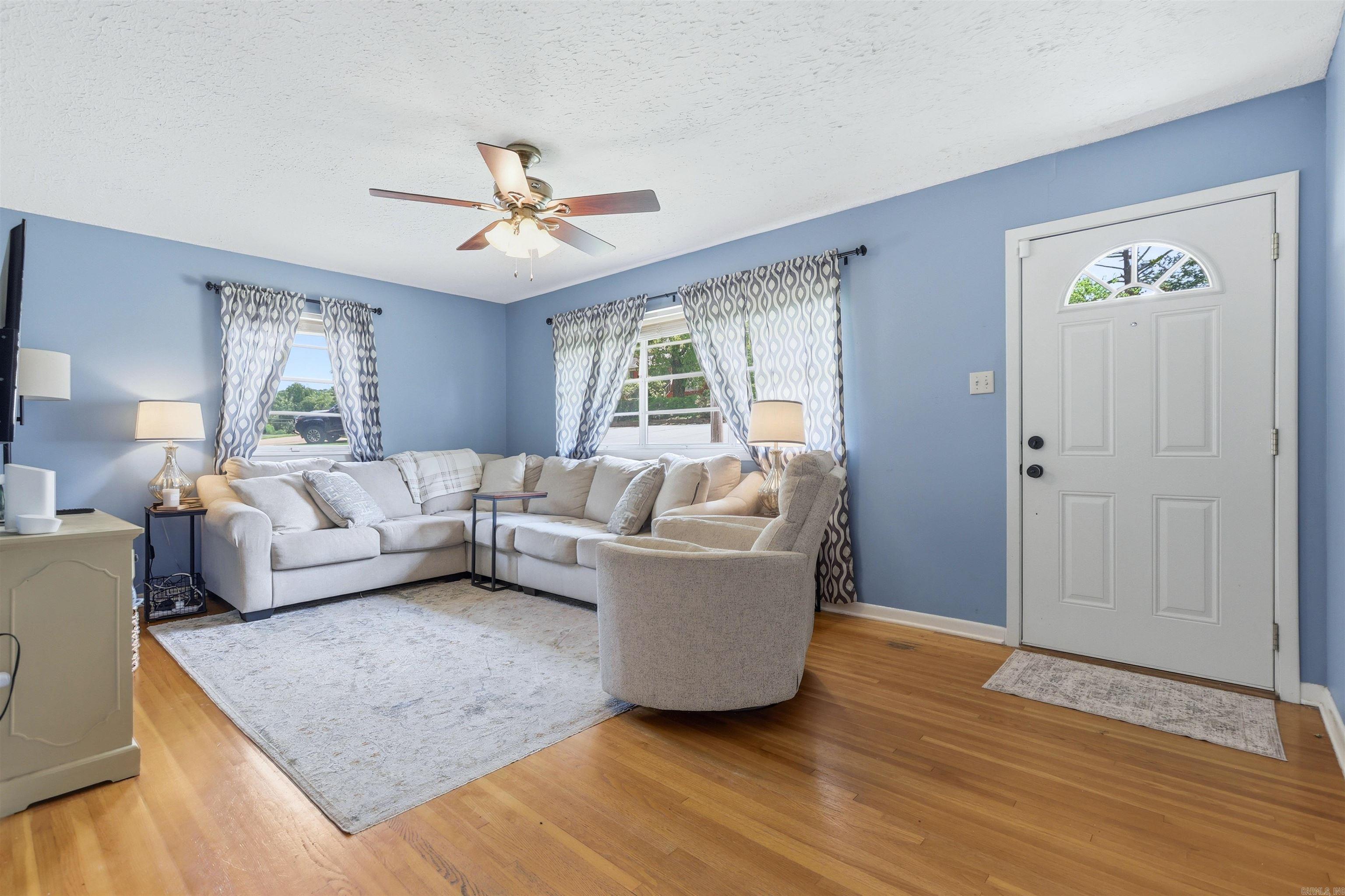 1124 Mellon Street Property Photo 10