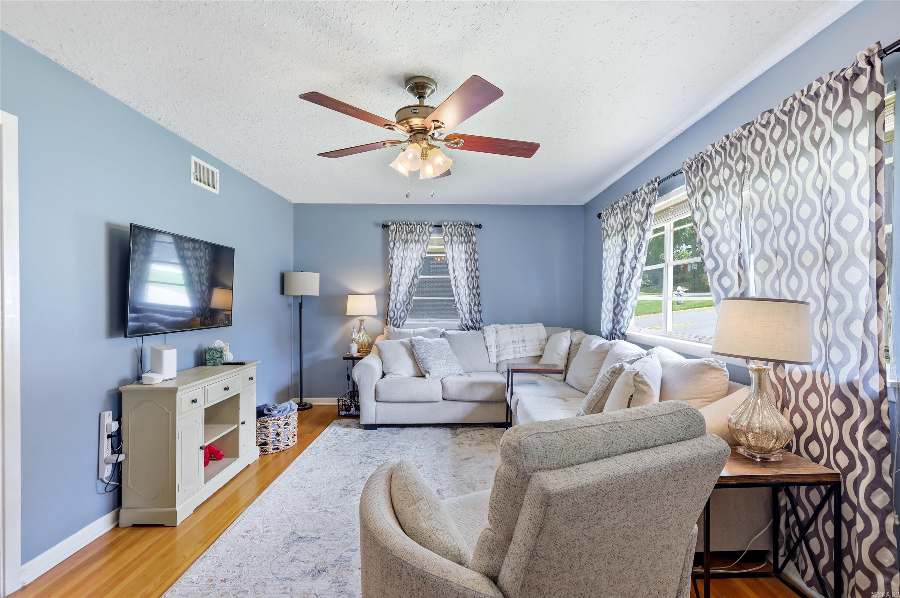 1124 Mellon Street Property Photo 12