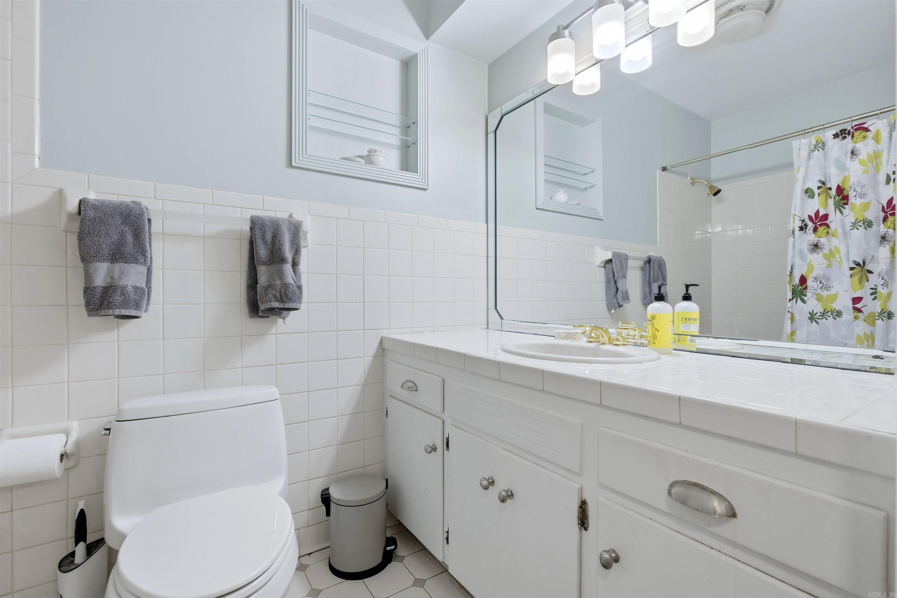 1124 Mellon Street Property Photo 36