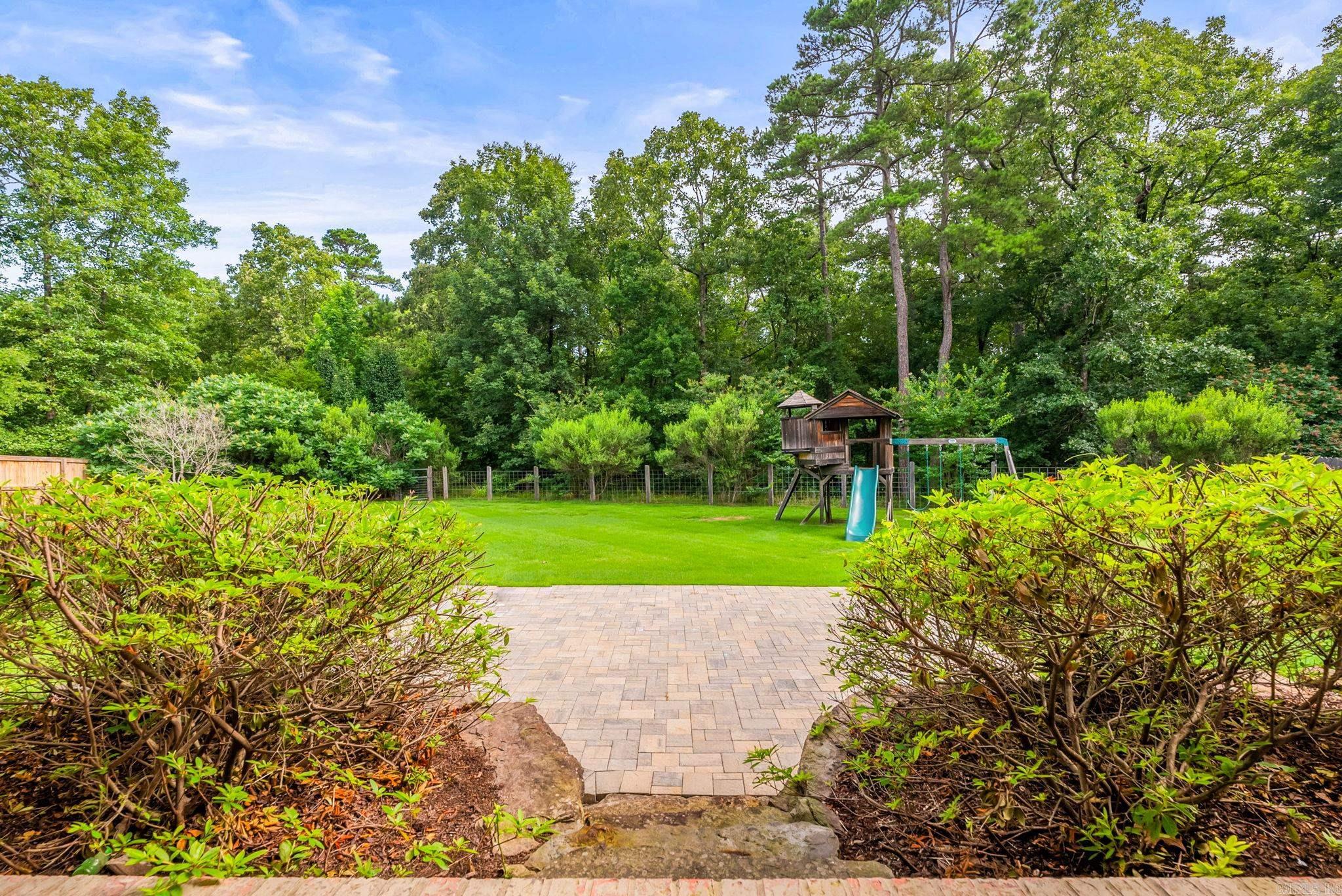 22 Tournay Circle Property Photo 16