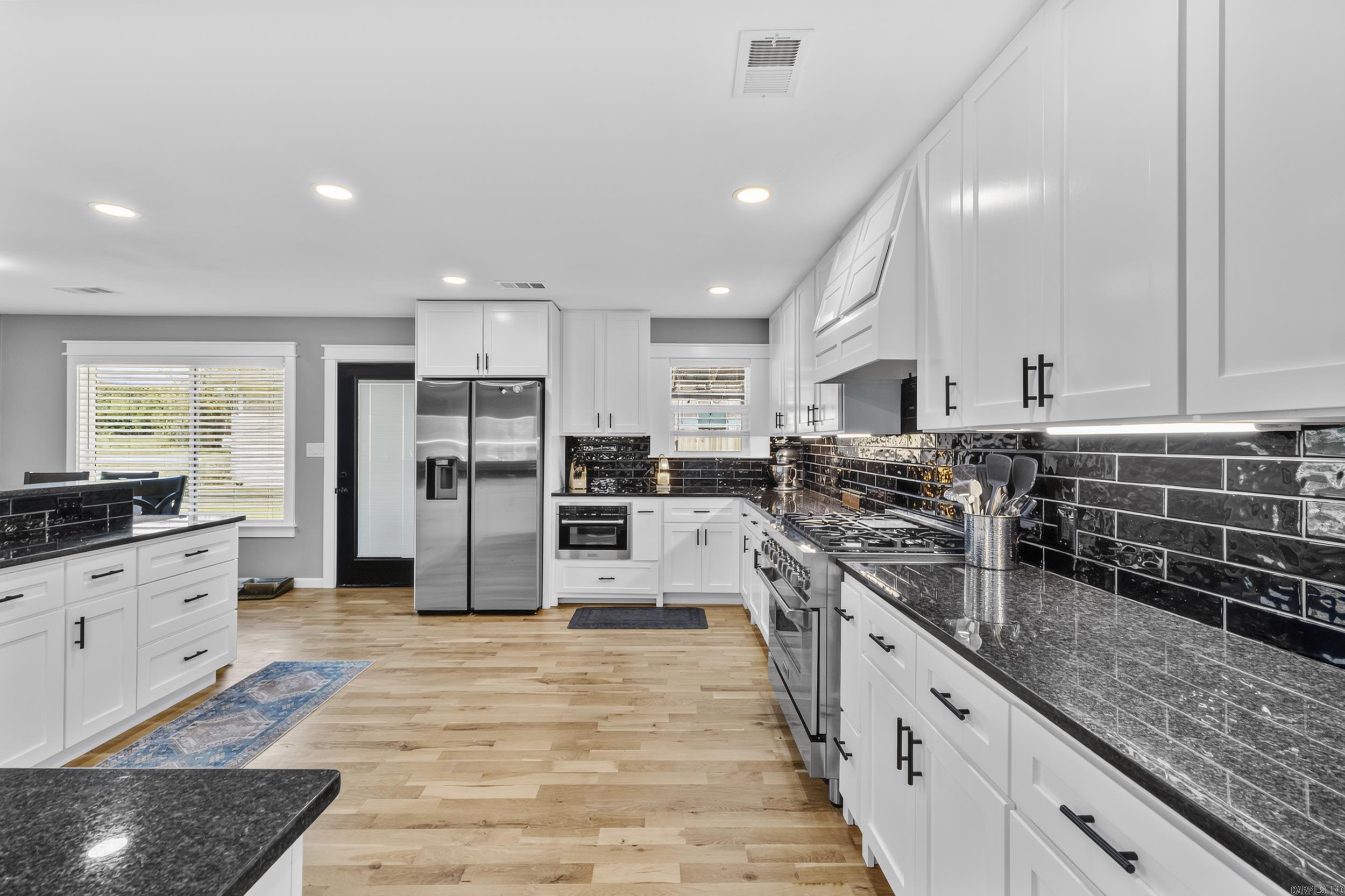 50 Waterloo Loop Property Photo 9