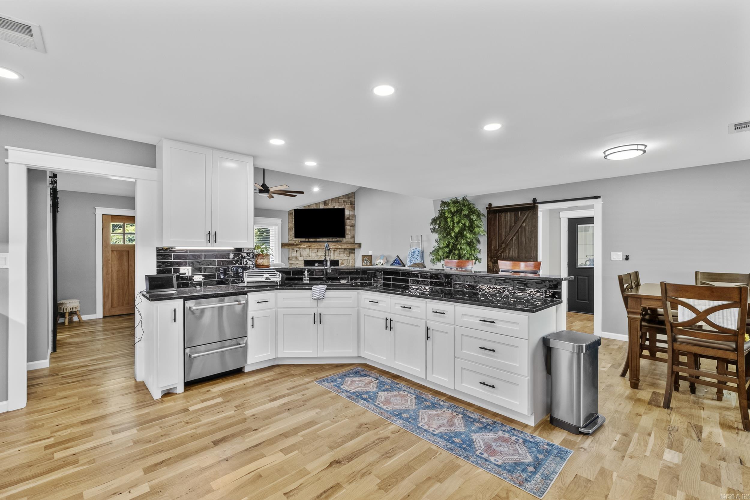 50 Waterloo Loop Property Photo 11
