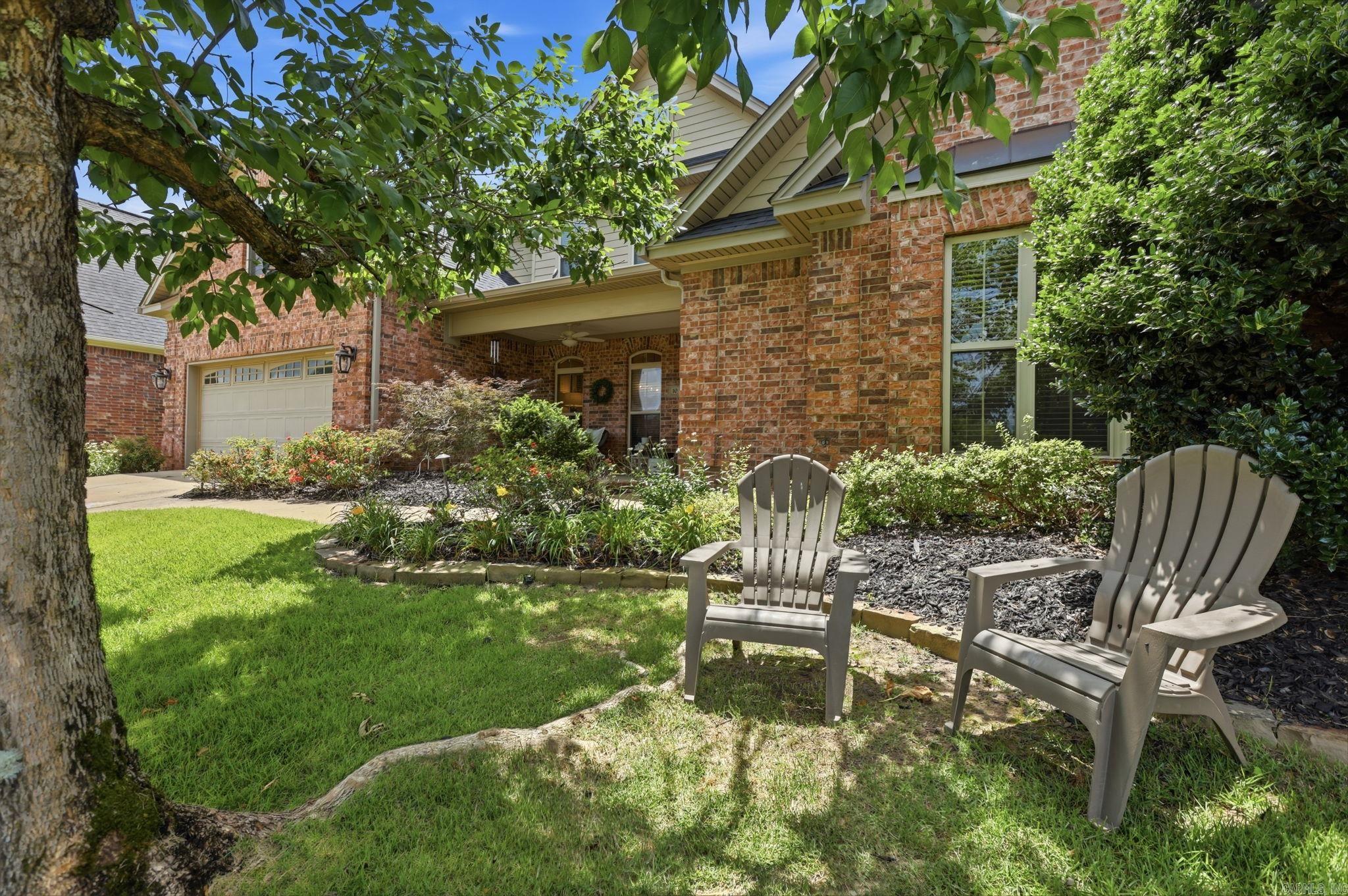 10 Epernay Circle Property Photo 3
