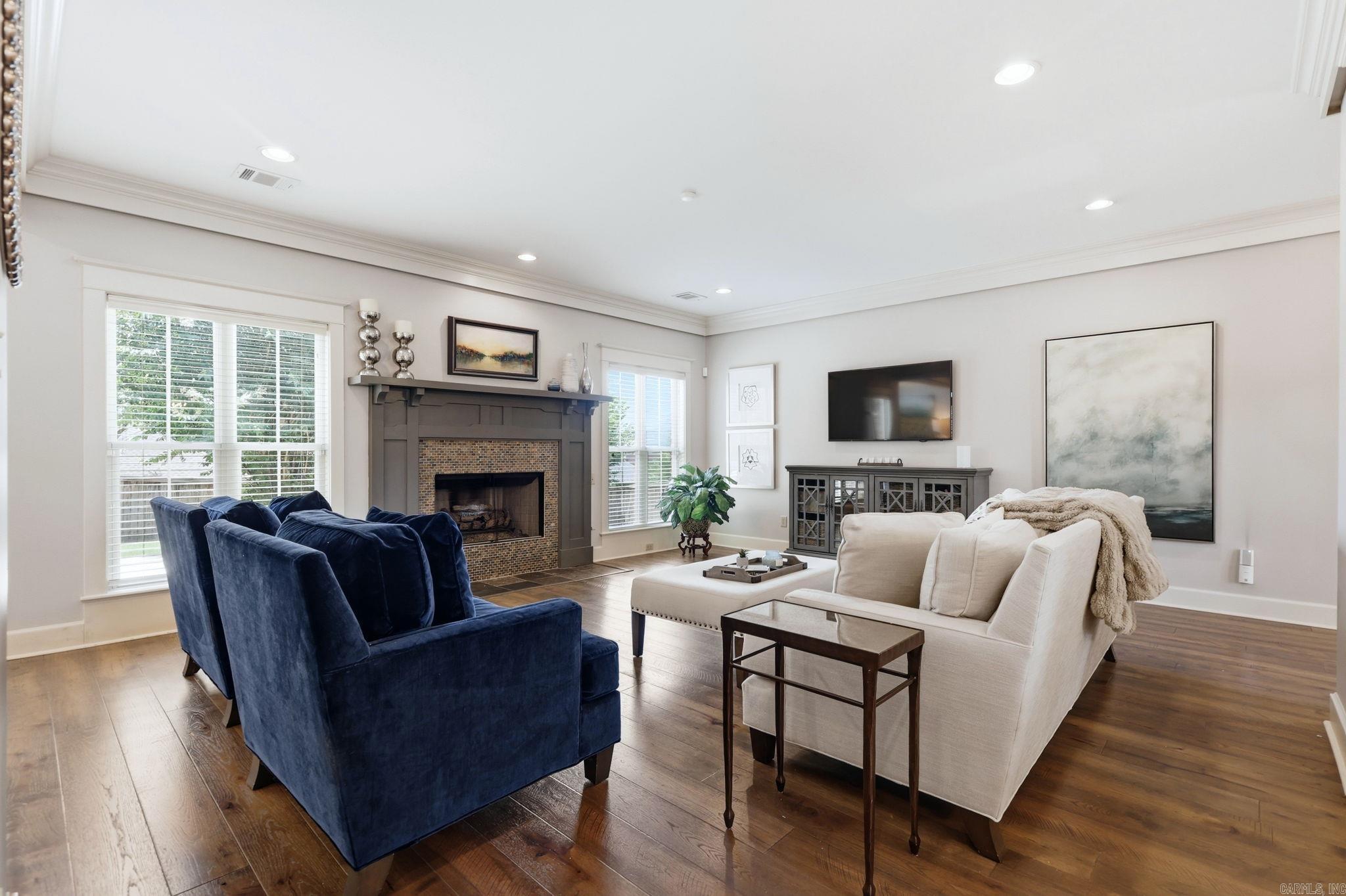 10 Epernay Circle Property Photo 7