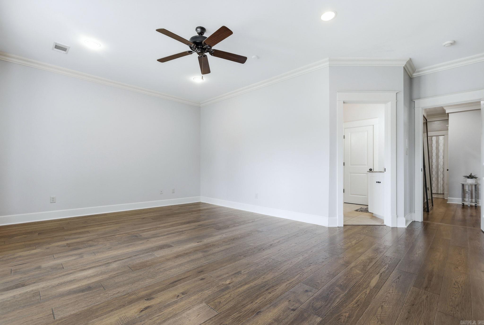 10 Epernay Circle Property Photo 17