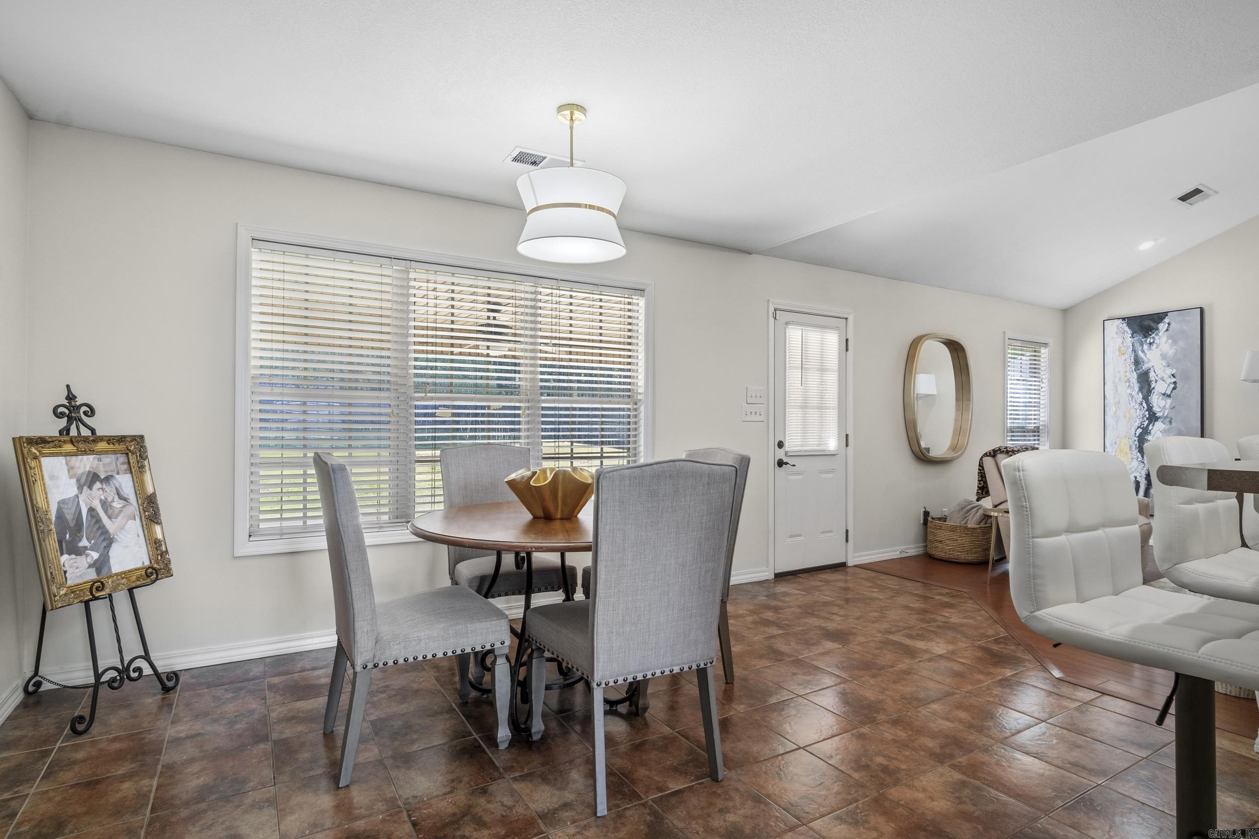 1786 N Killough Road Property Photo 10