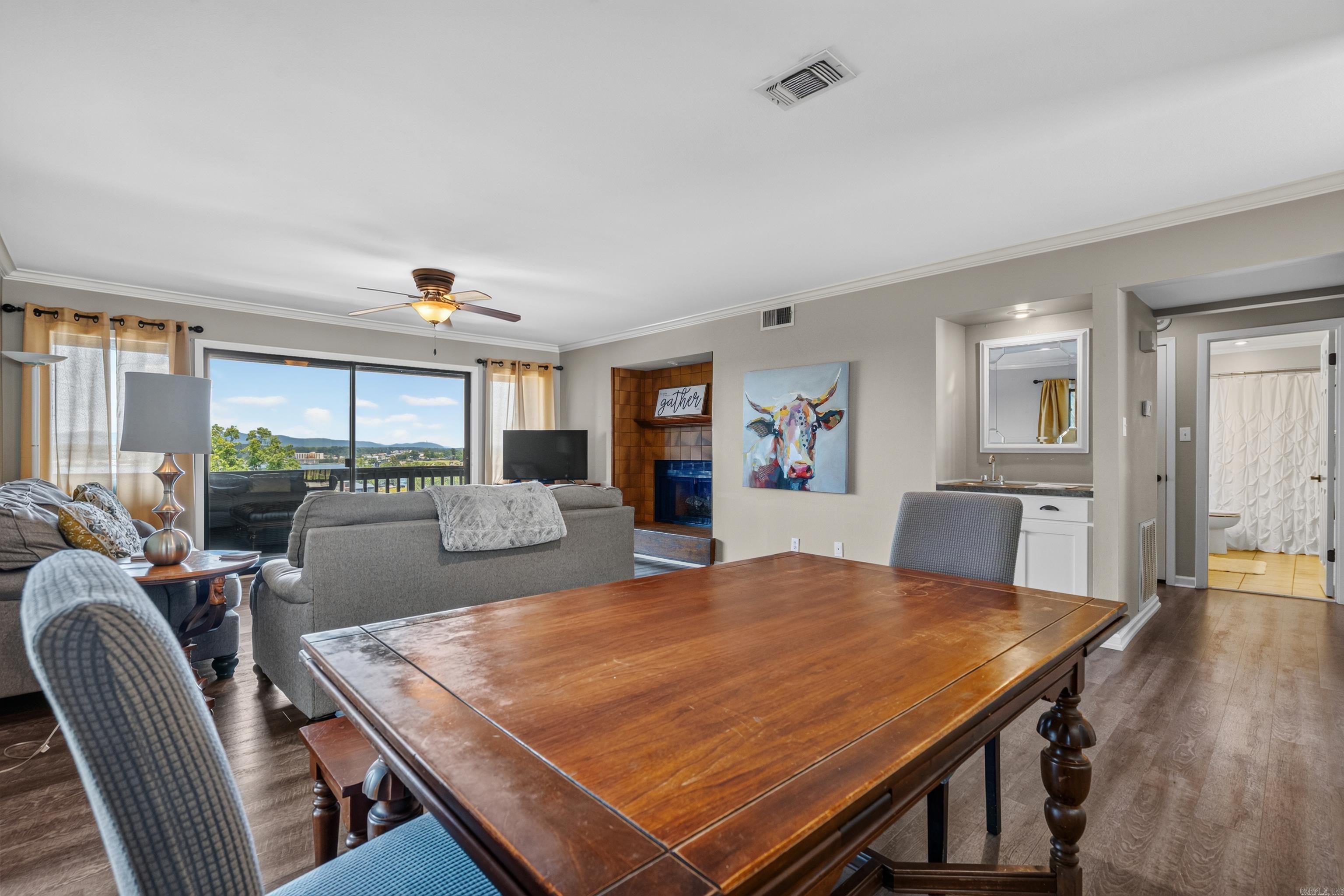 200 Hamilton Oaks G1 Property Photo 17