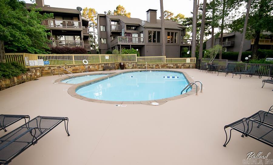 200 Hamilton Oaks G1 Property Photo 37