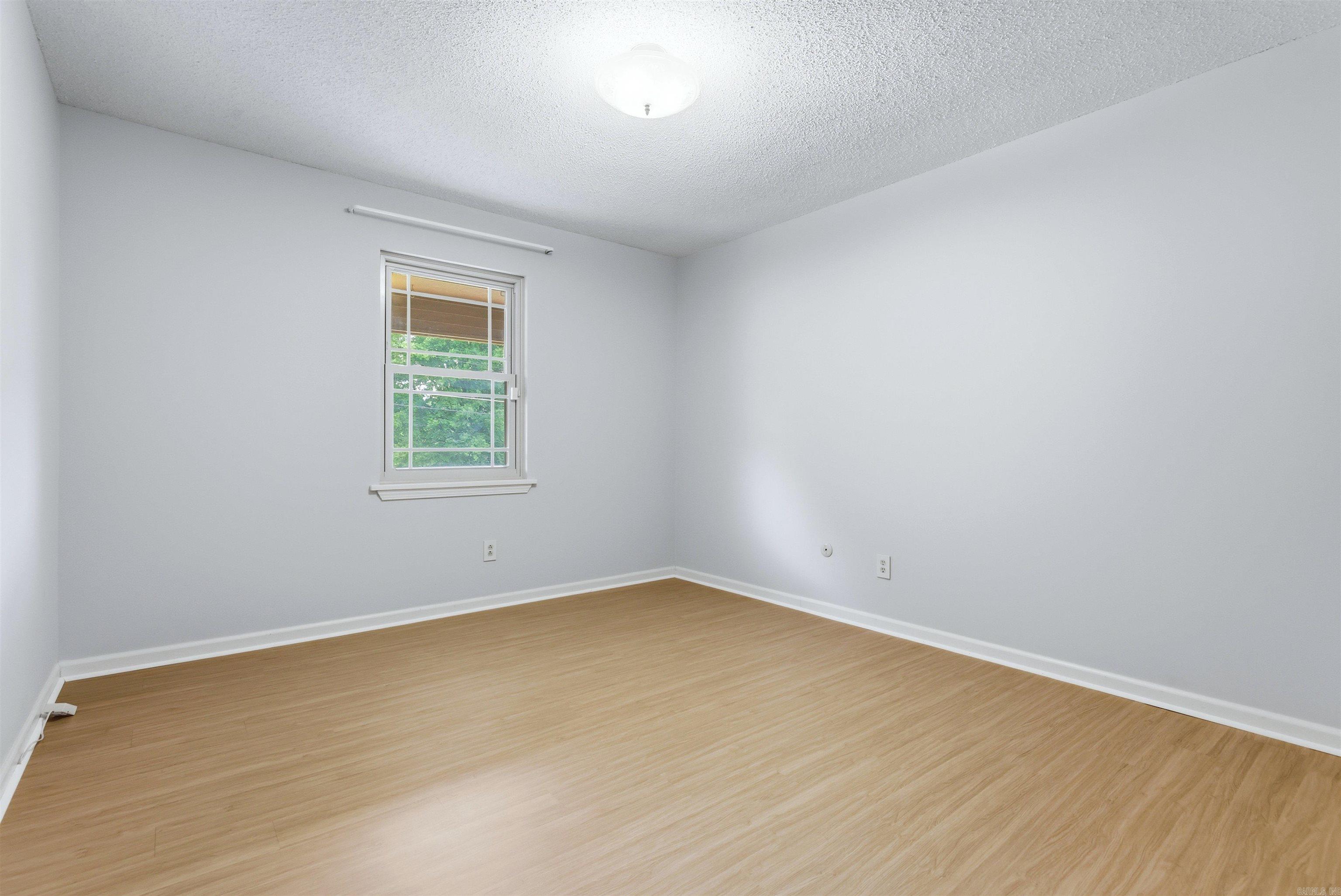 5115 N Locust Street Property Photo 23