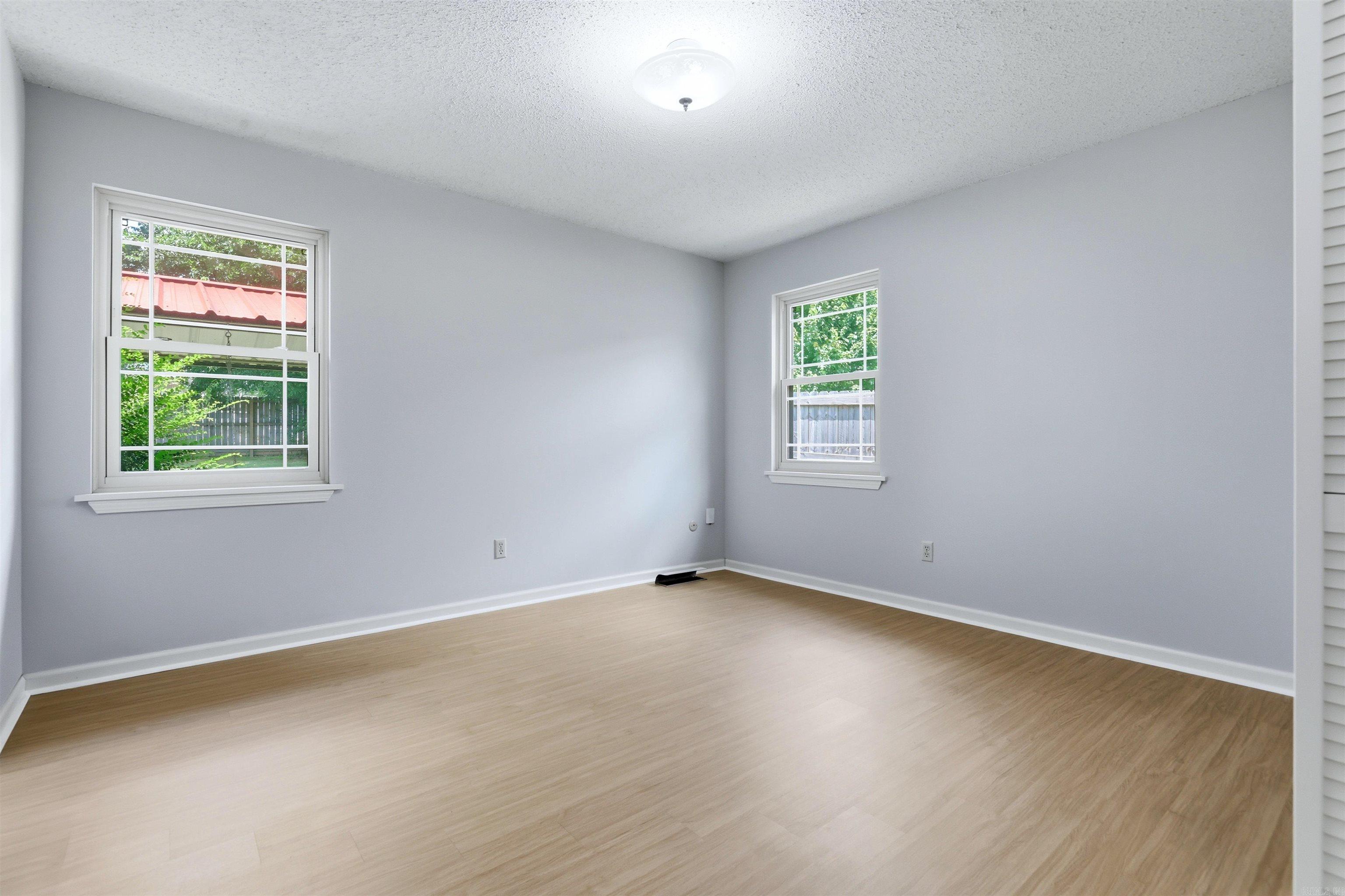 5115 N Locust Street Property Photo 26