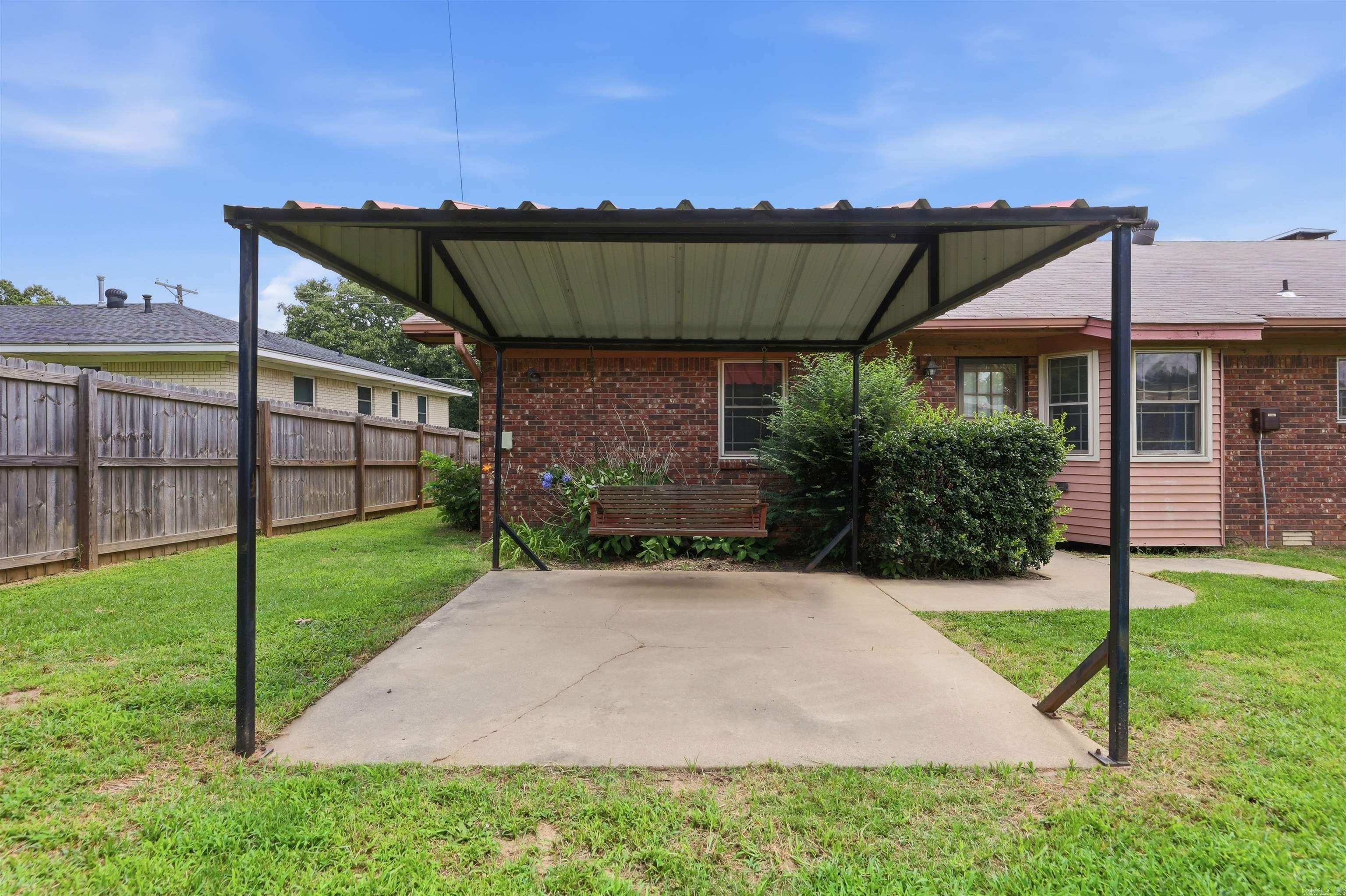 5115 N Locust Street Property Photo 29