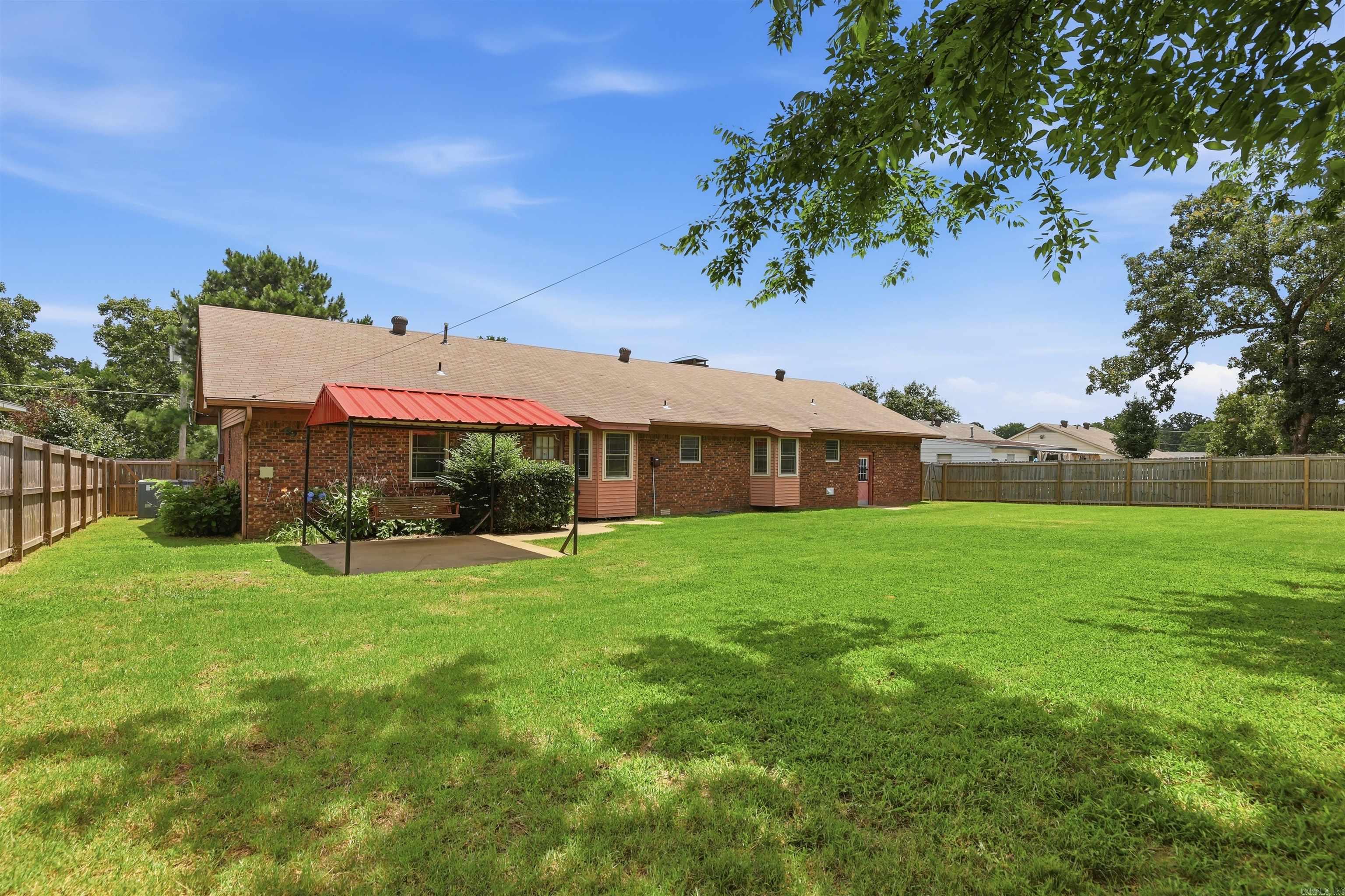5115 N Locust Street Property Photo 32