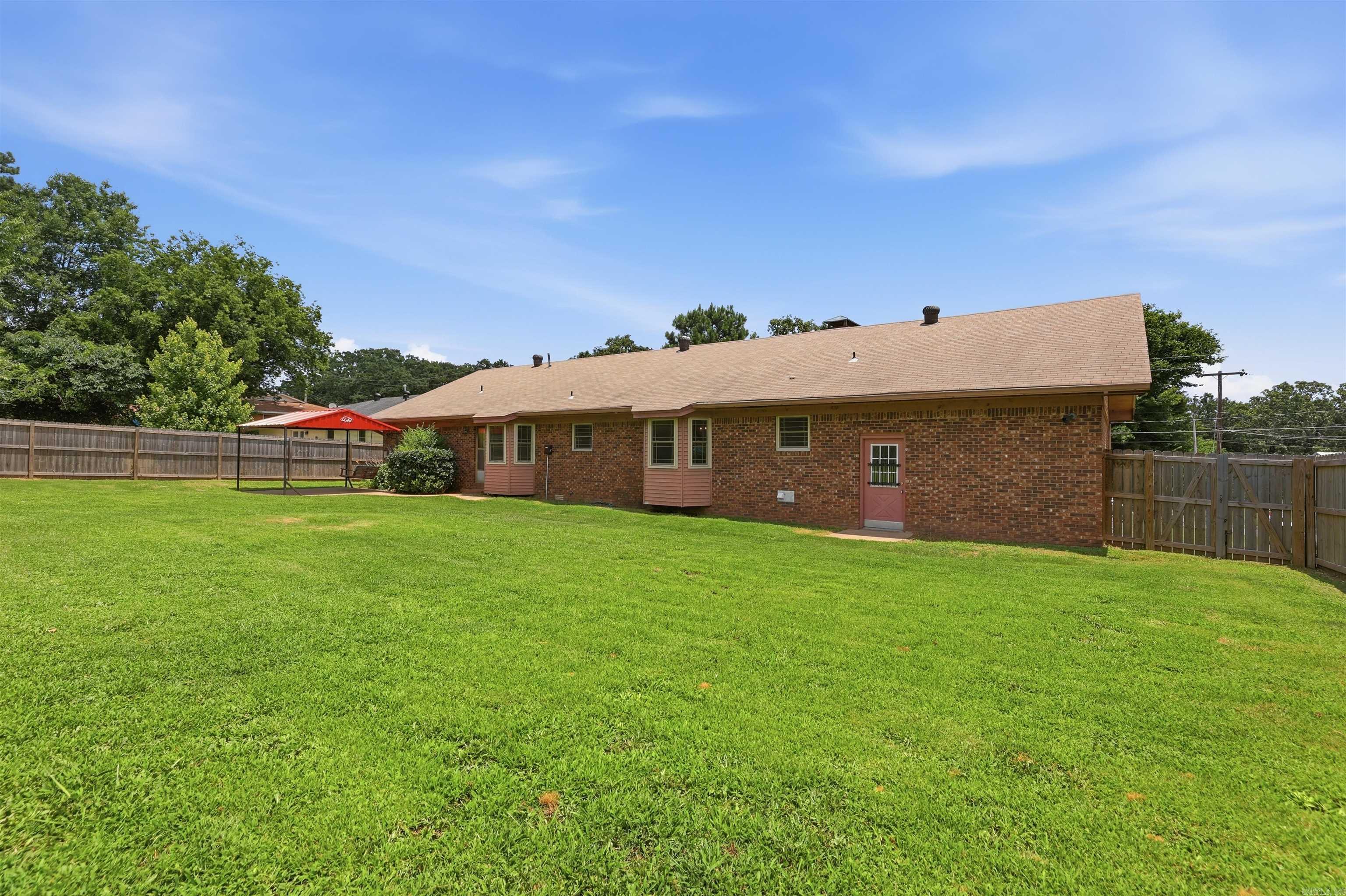 5115 N Locust Street Property Photo 33