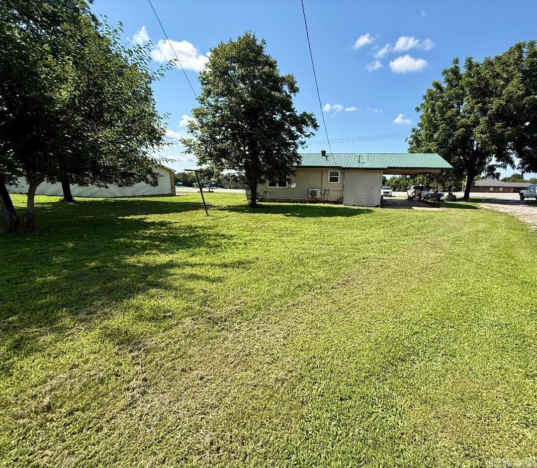1295 W Main Street Property Photo 3