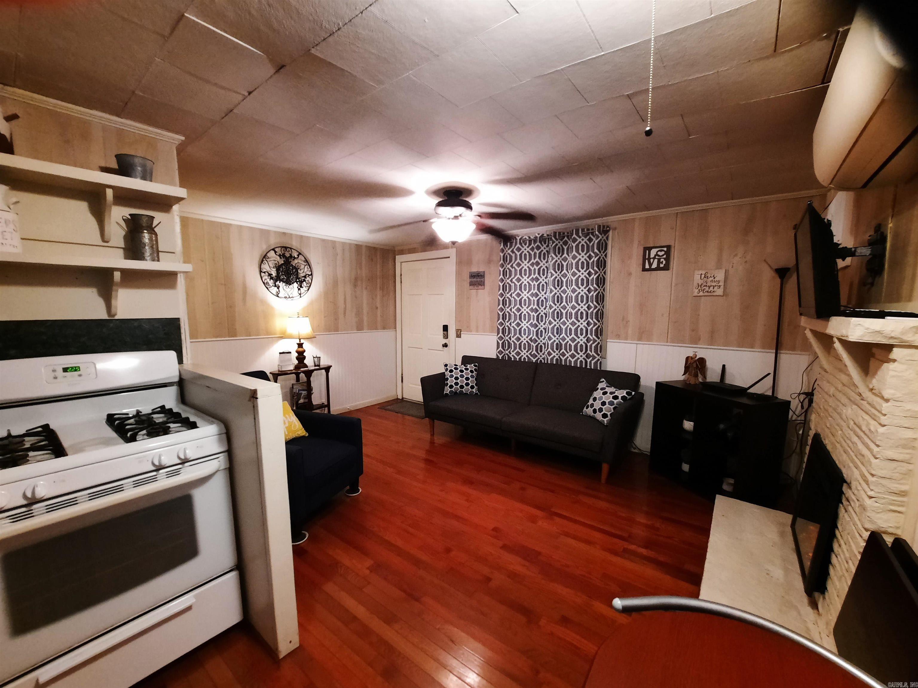 211 S Bayou Drive Property Photo 8