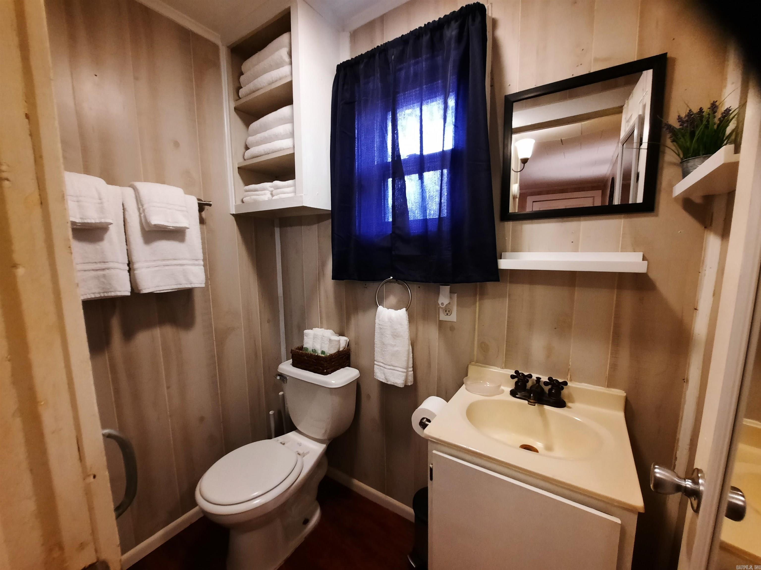 211 S Bayou Drive Property Photo 10