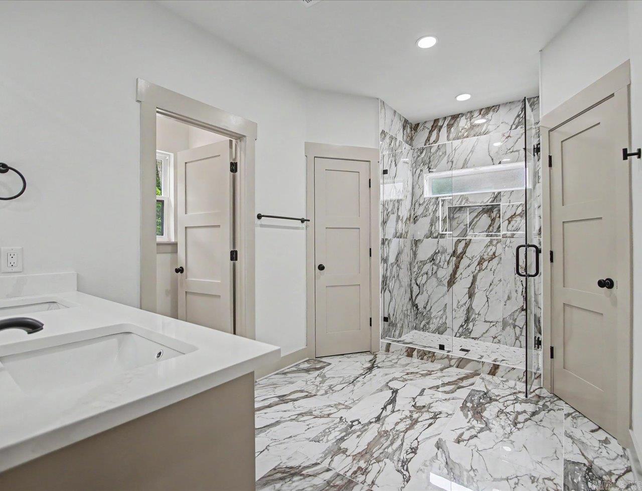 121 Glock Lane Property Photo 16
