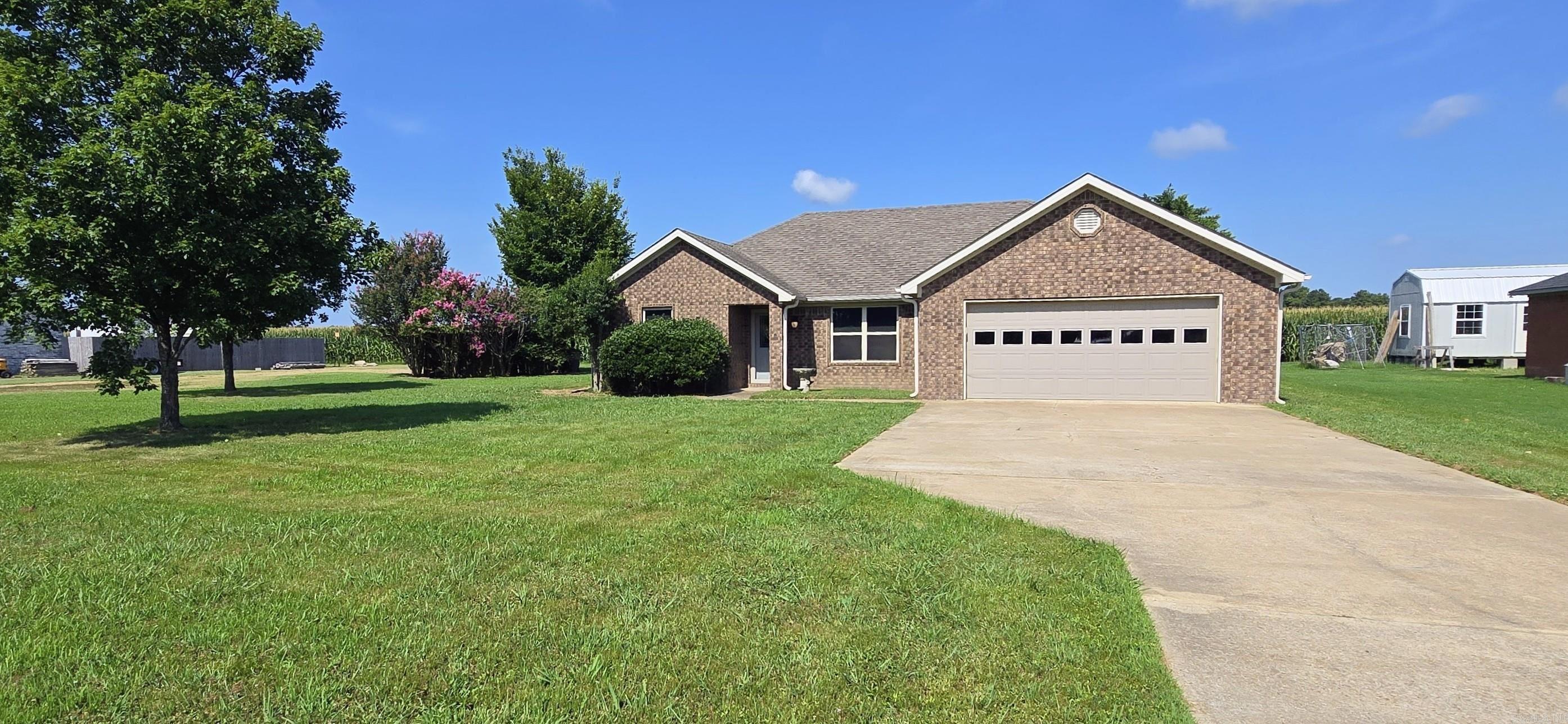 2570 Highway 284 Property Photo 1