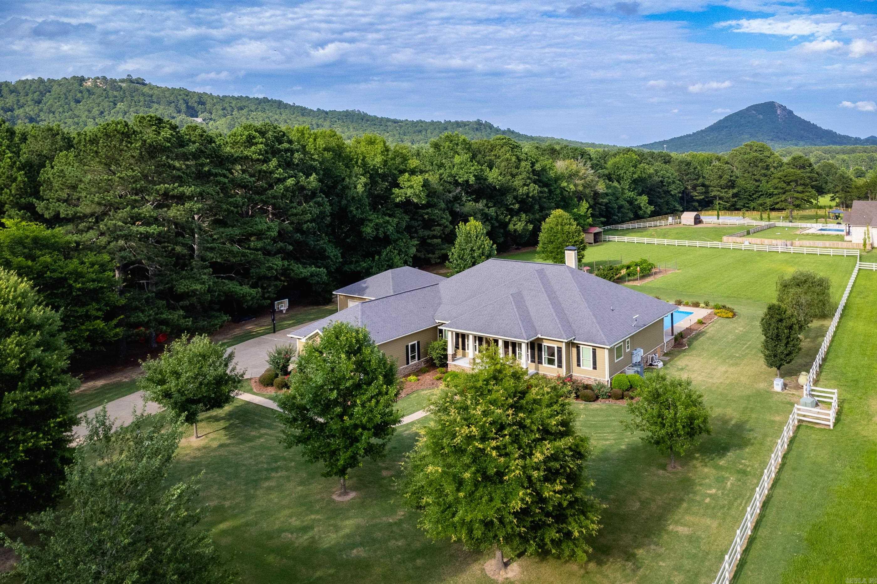 10225 Barrett Road Property Photo 4