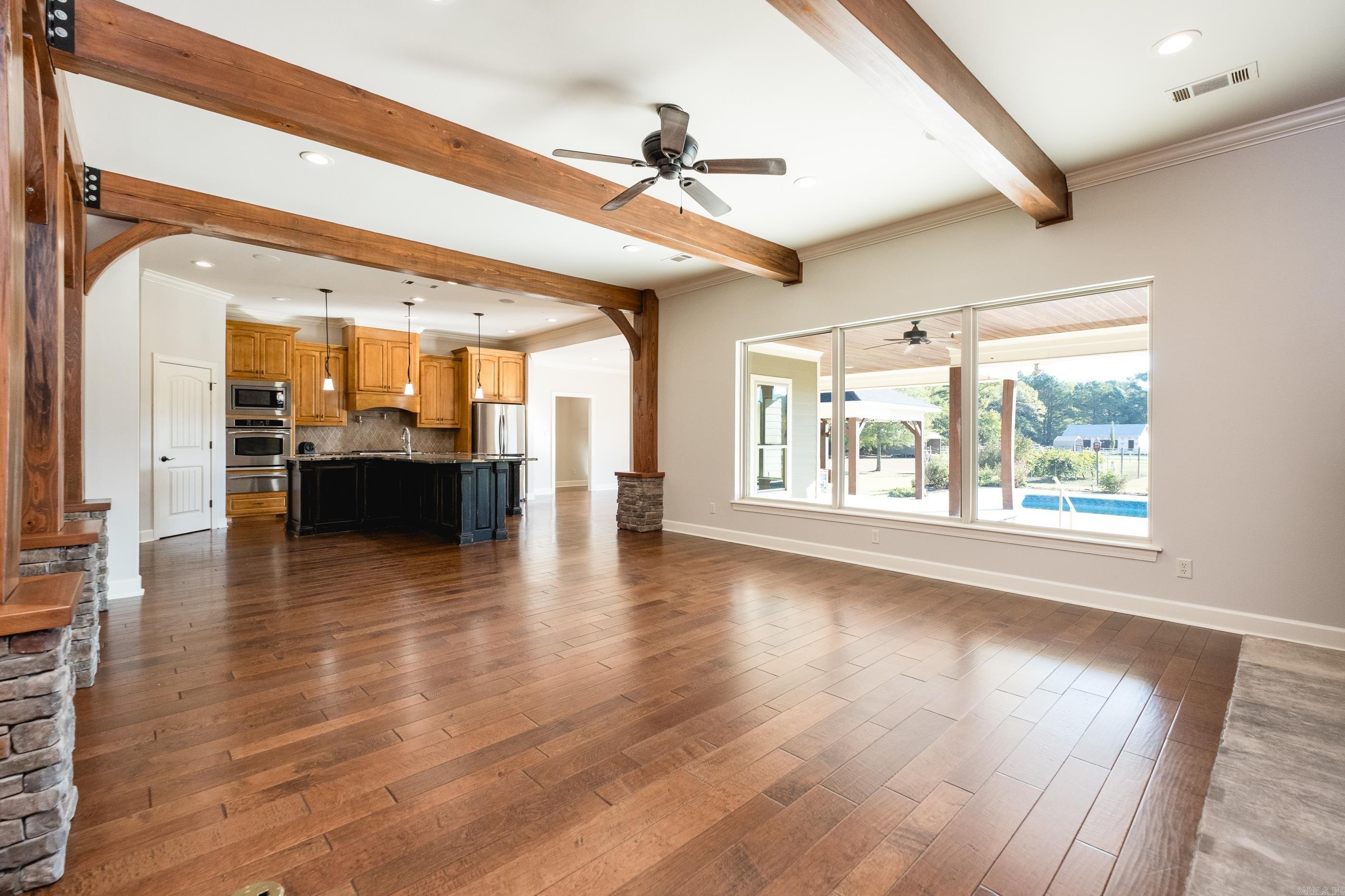10225 Barrett Road Property Photo 11