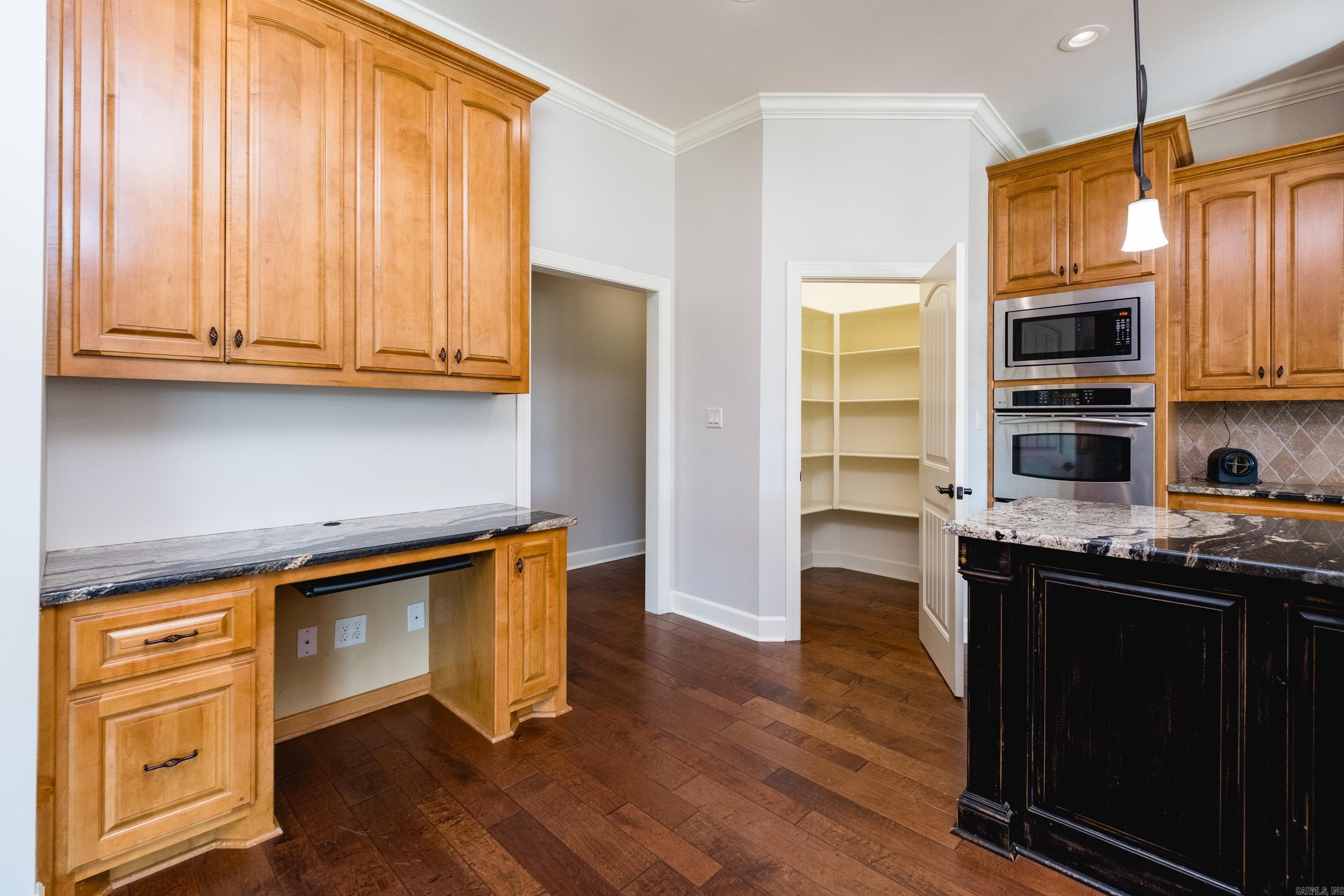 10225 Barrett Road Property Photo 14