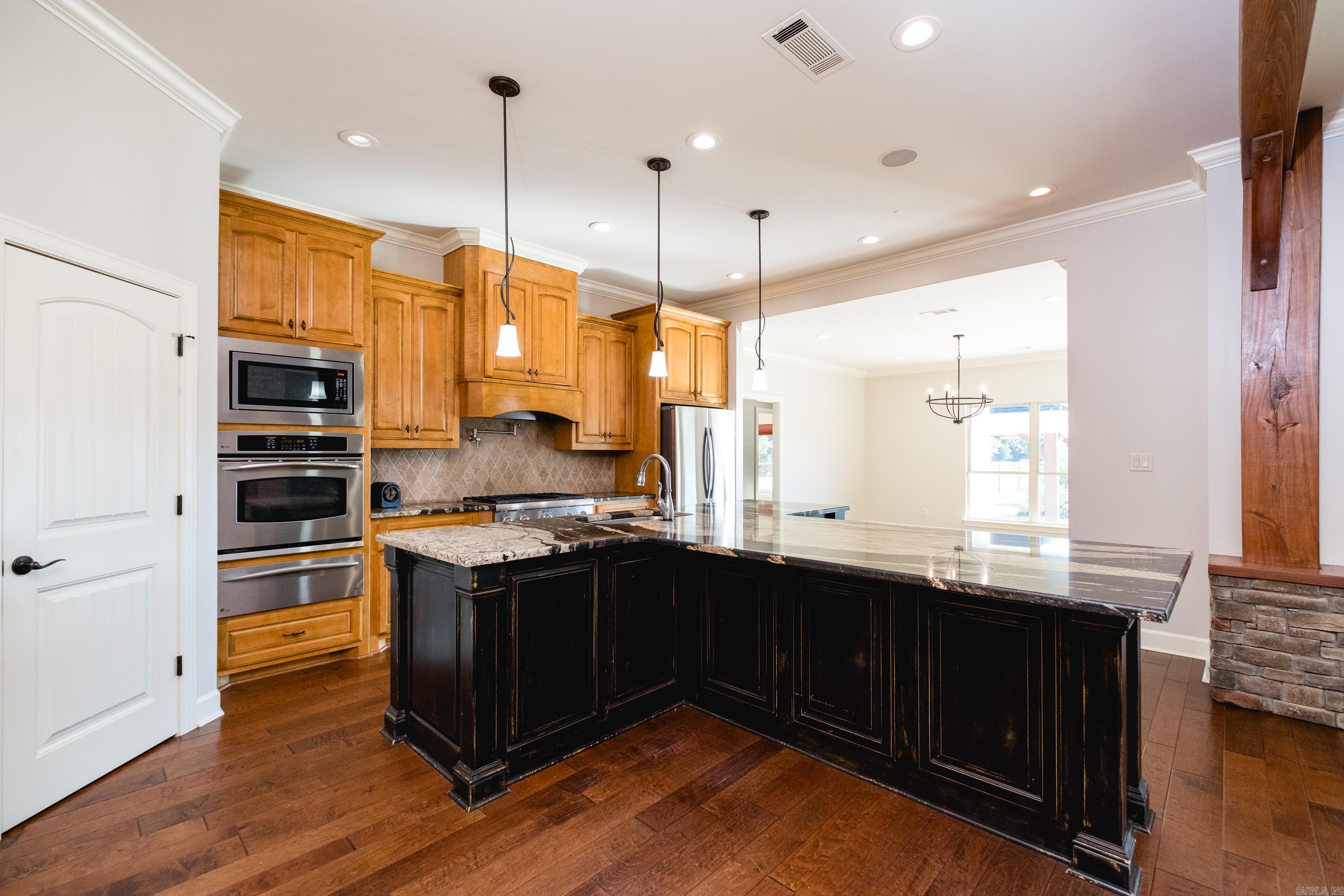 10225 Barrett Road Property Photo 15