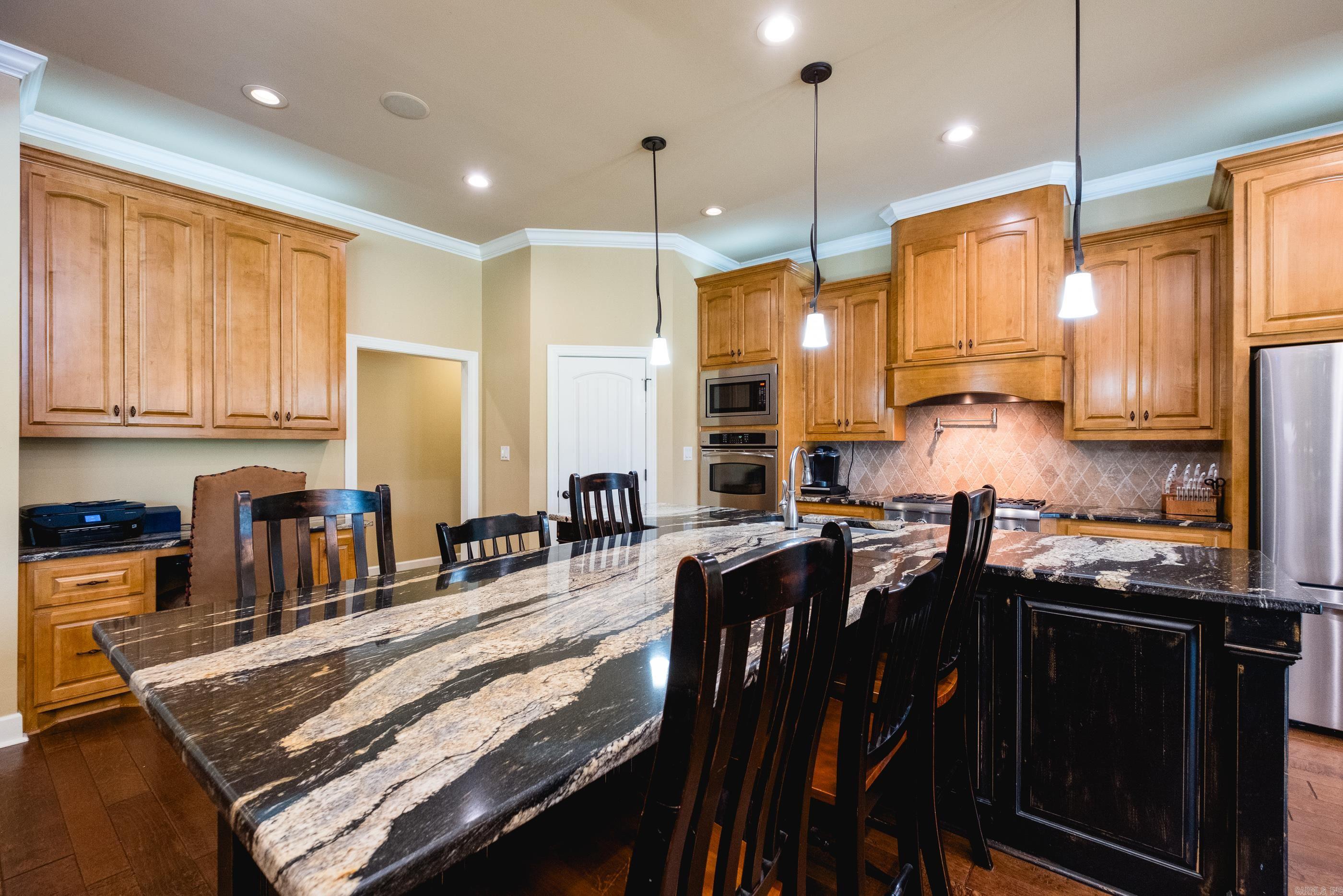 10225 Barrett Road Property Photo 16