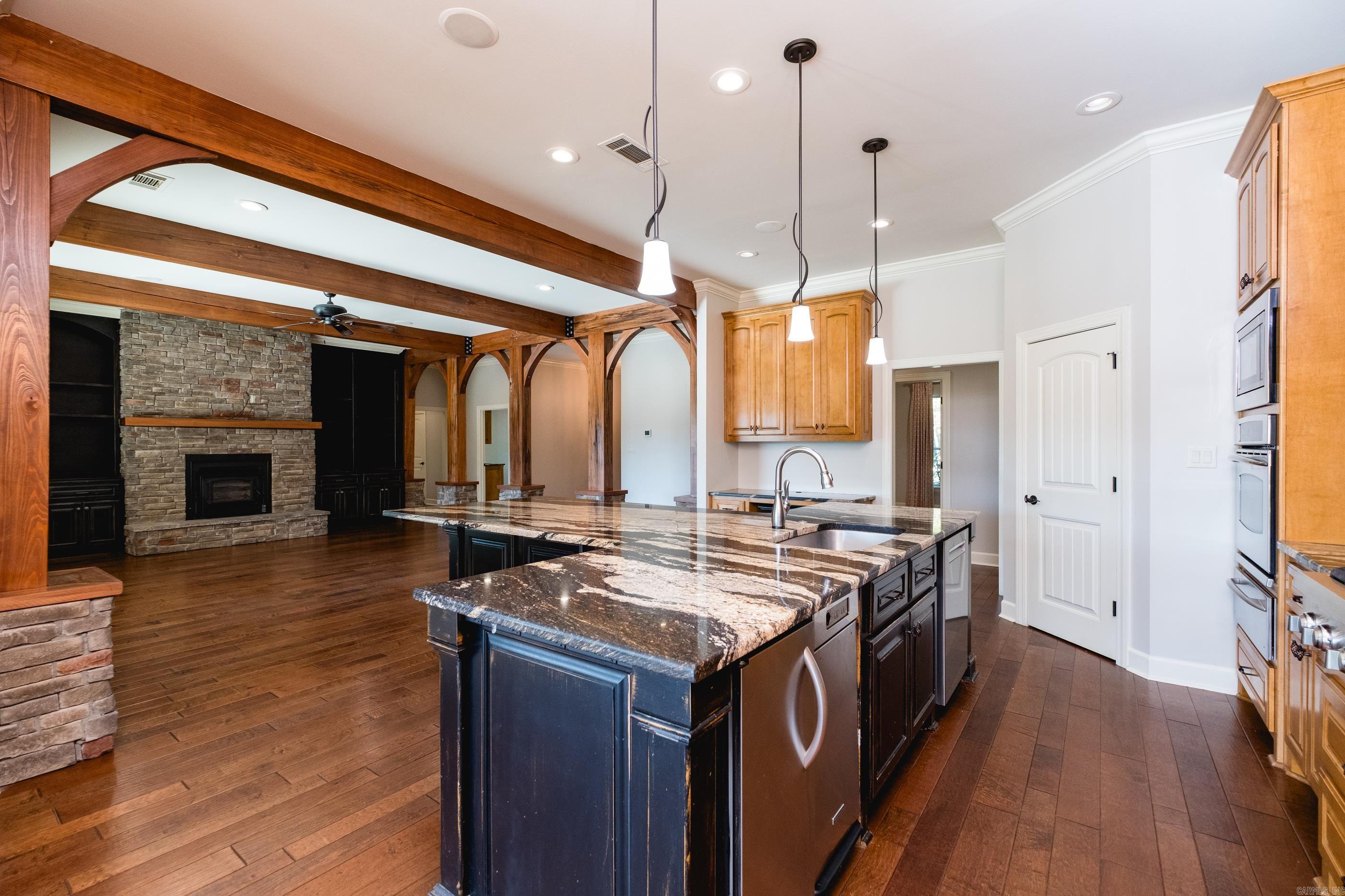 10225 Barrett Road Property Photo 17