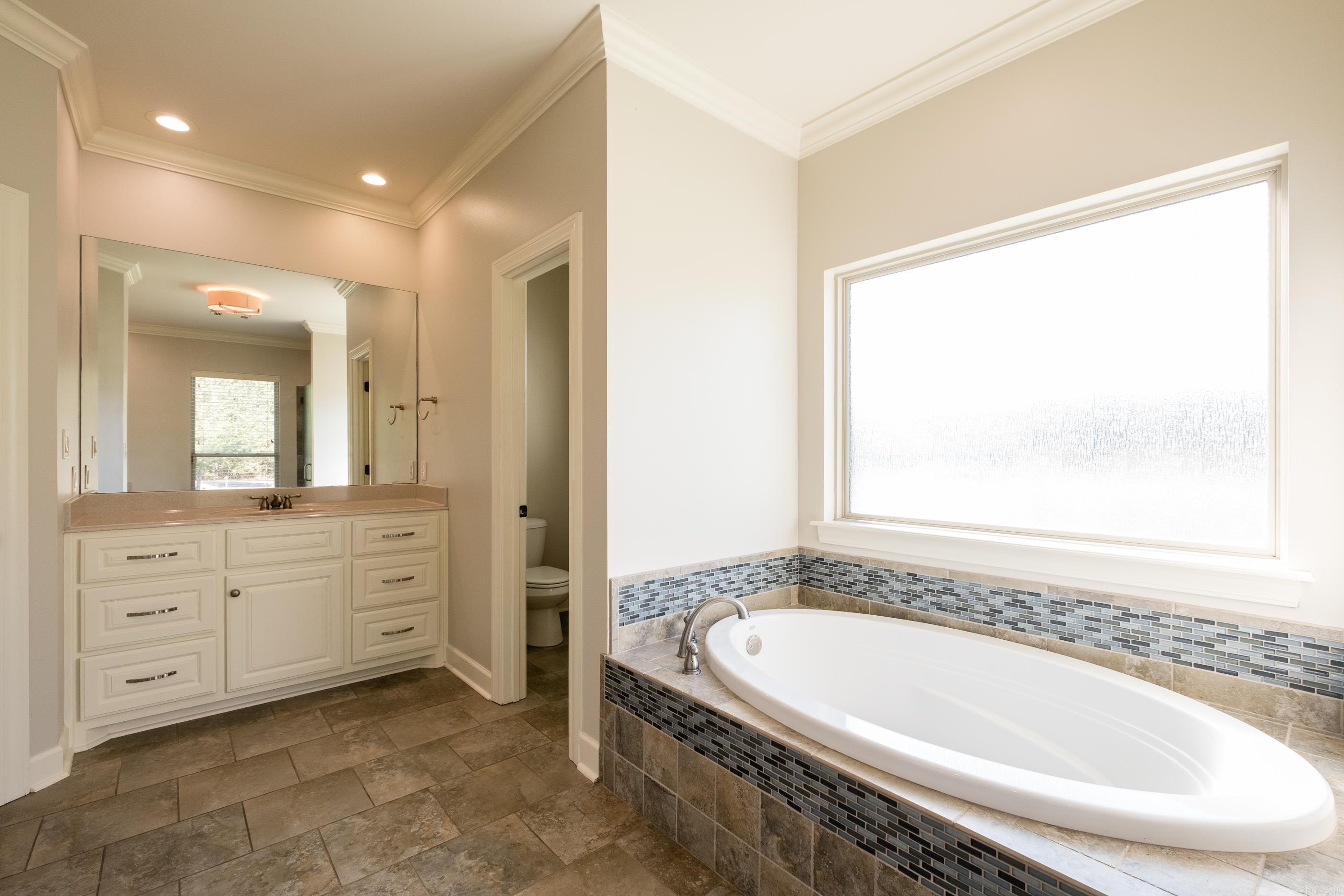 10225 Barrett Road Property Photo 24