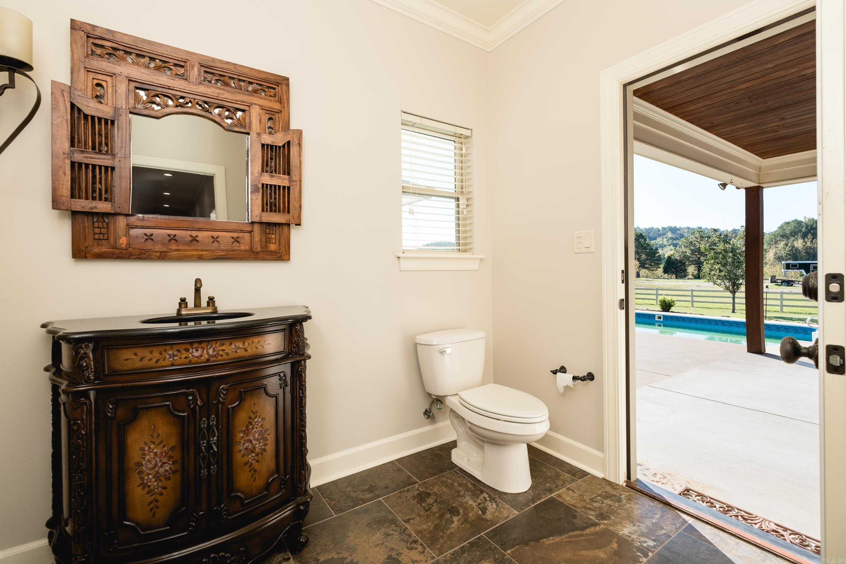 10225 Barrett Road Property Photo 38