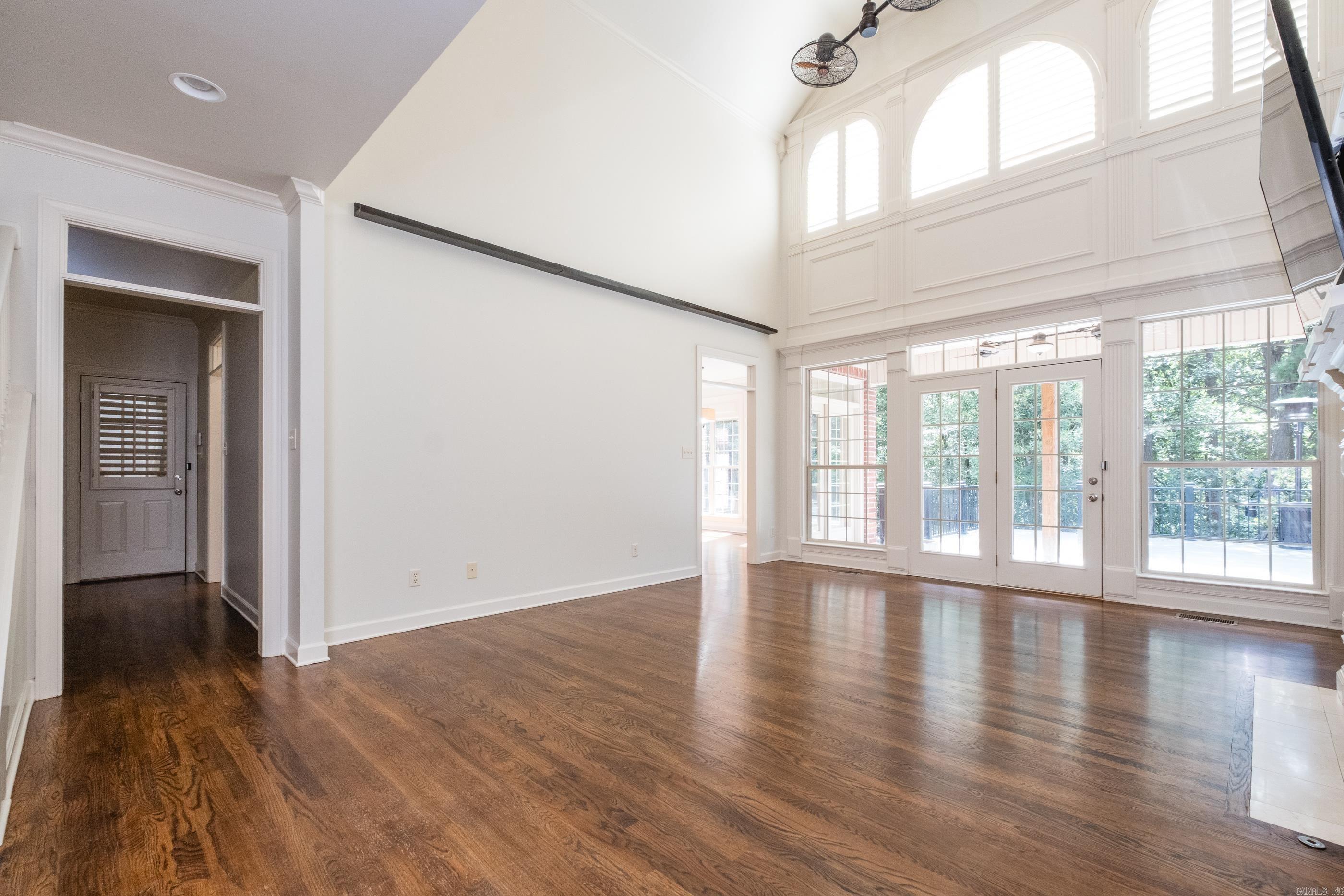 6 Laval Court Property Photo 10