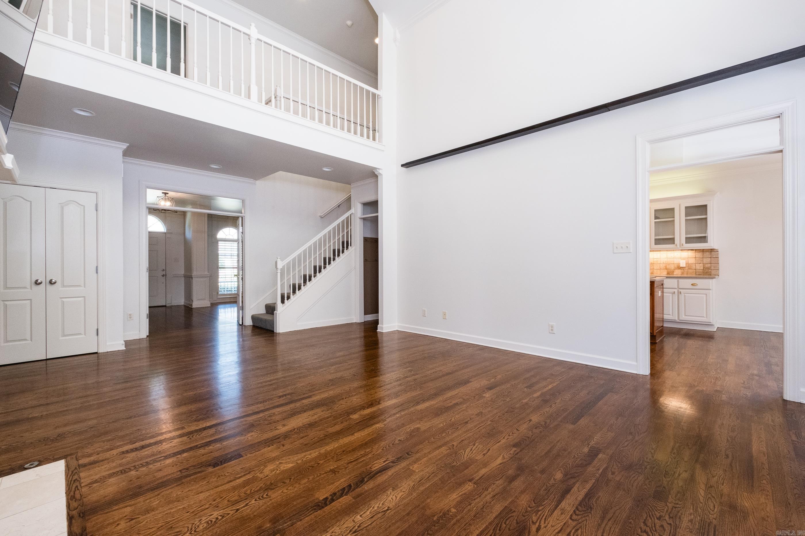 6 Laval Court Property Photo 14