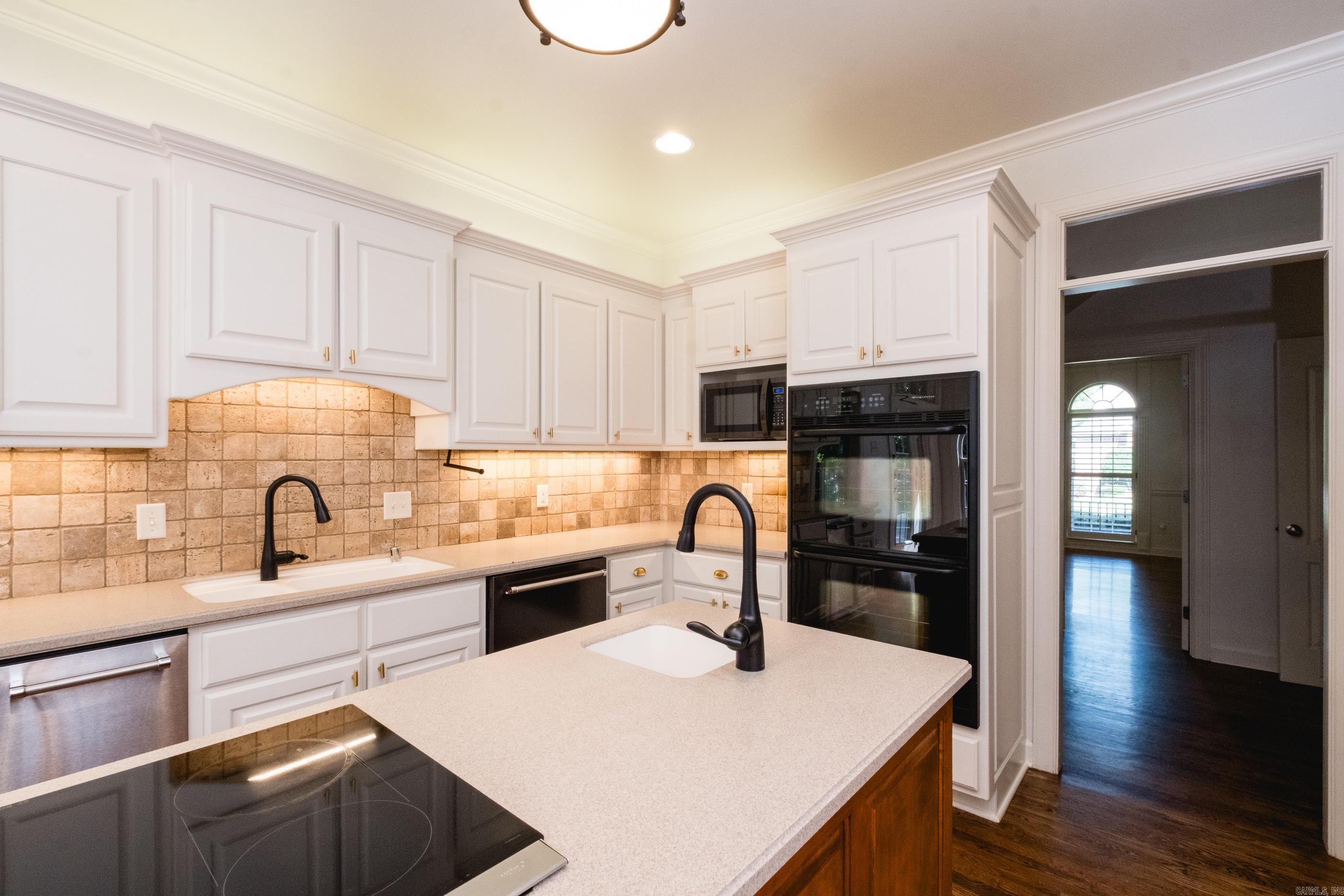 6 Laval Court Property Photo 17
