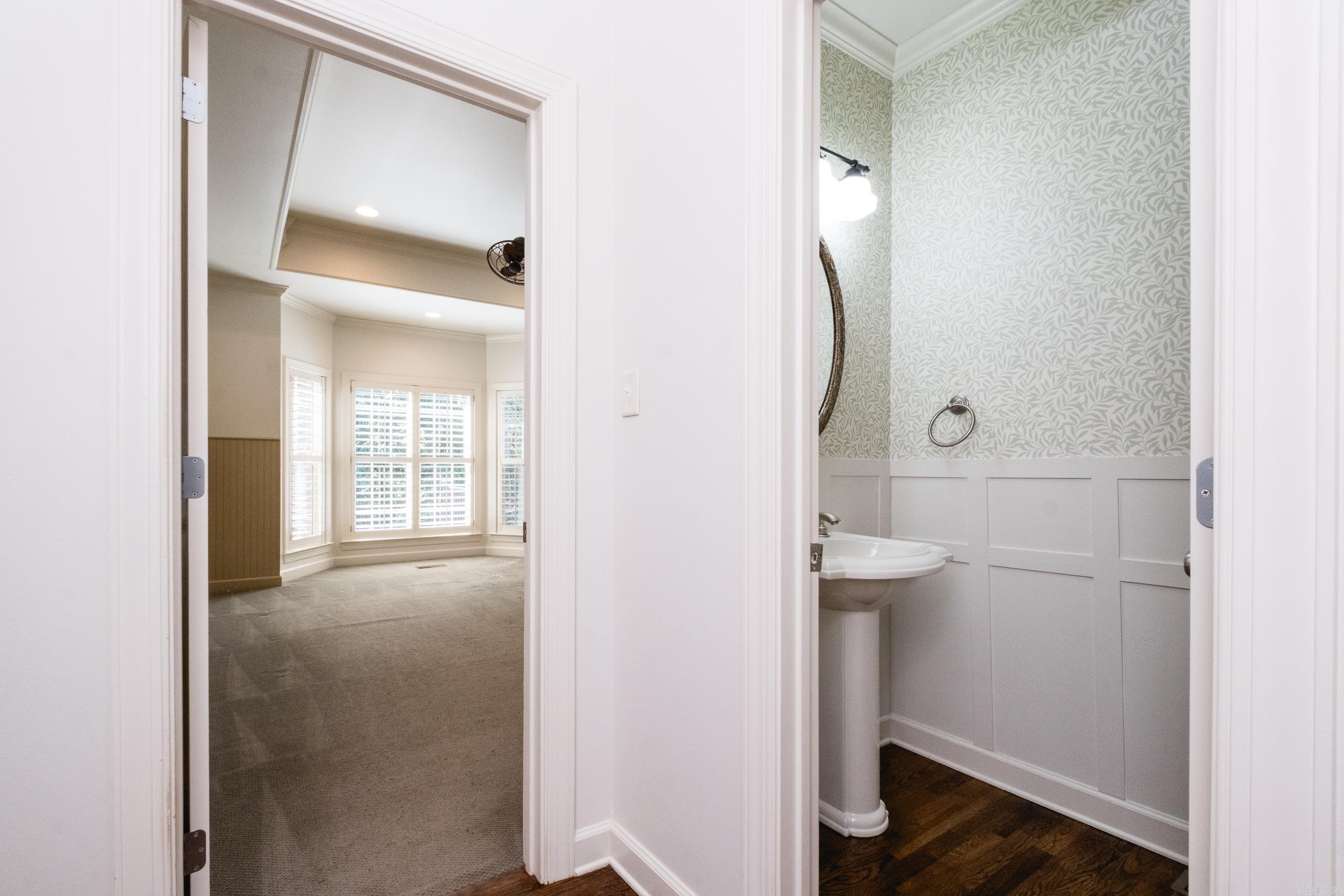 6 Laval Court Property Photo 24