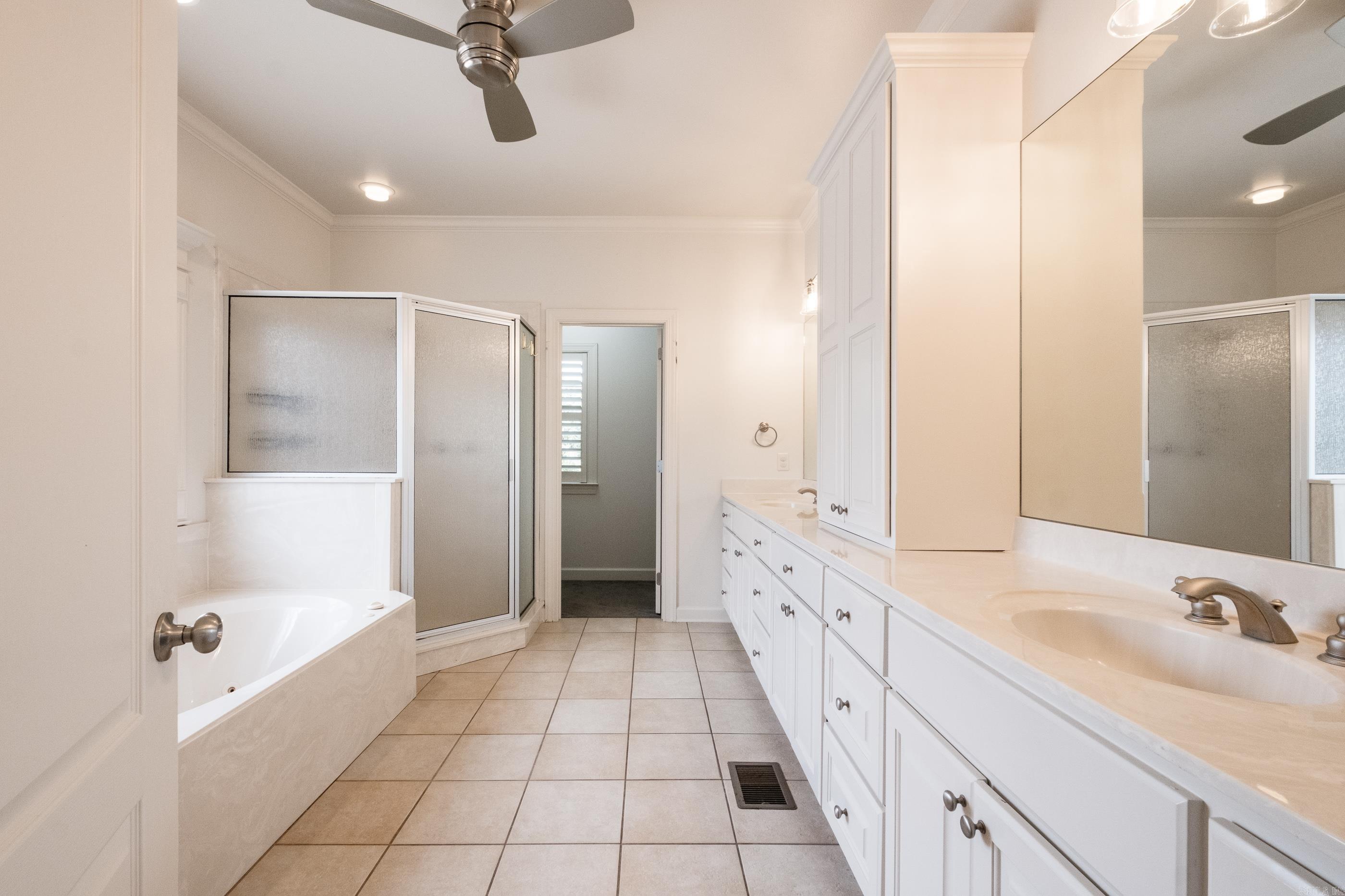 6 Laval Court Property Photo 27