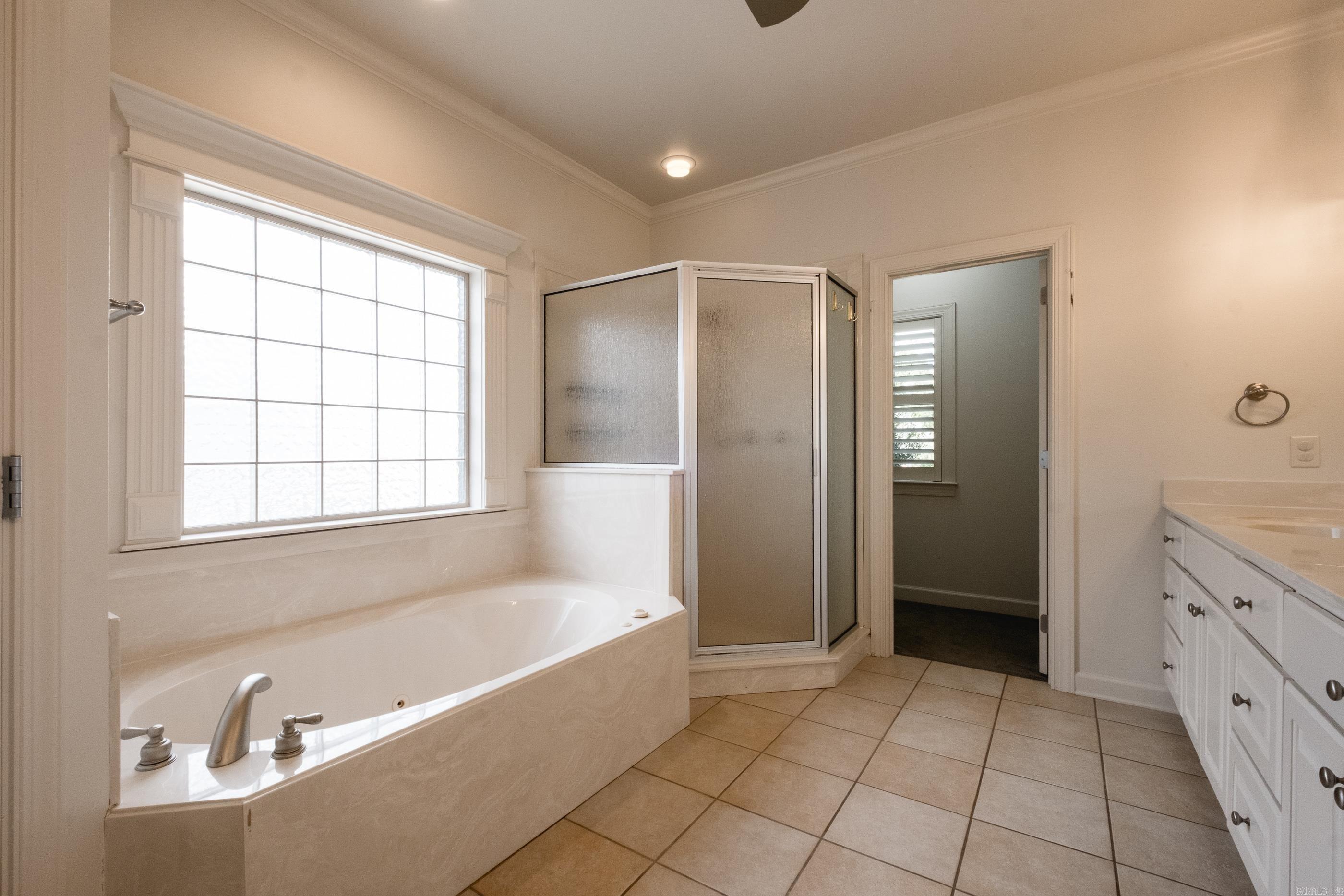 6 Laval Court Property Photo 28