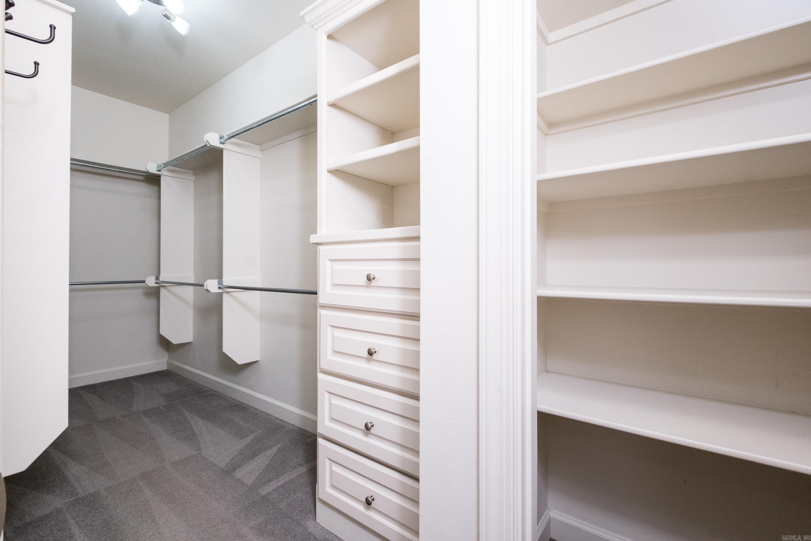 6 Laval Court Property Photo 29