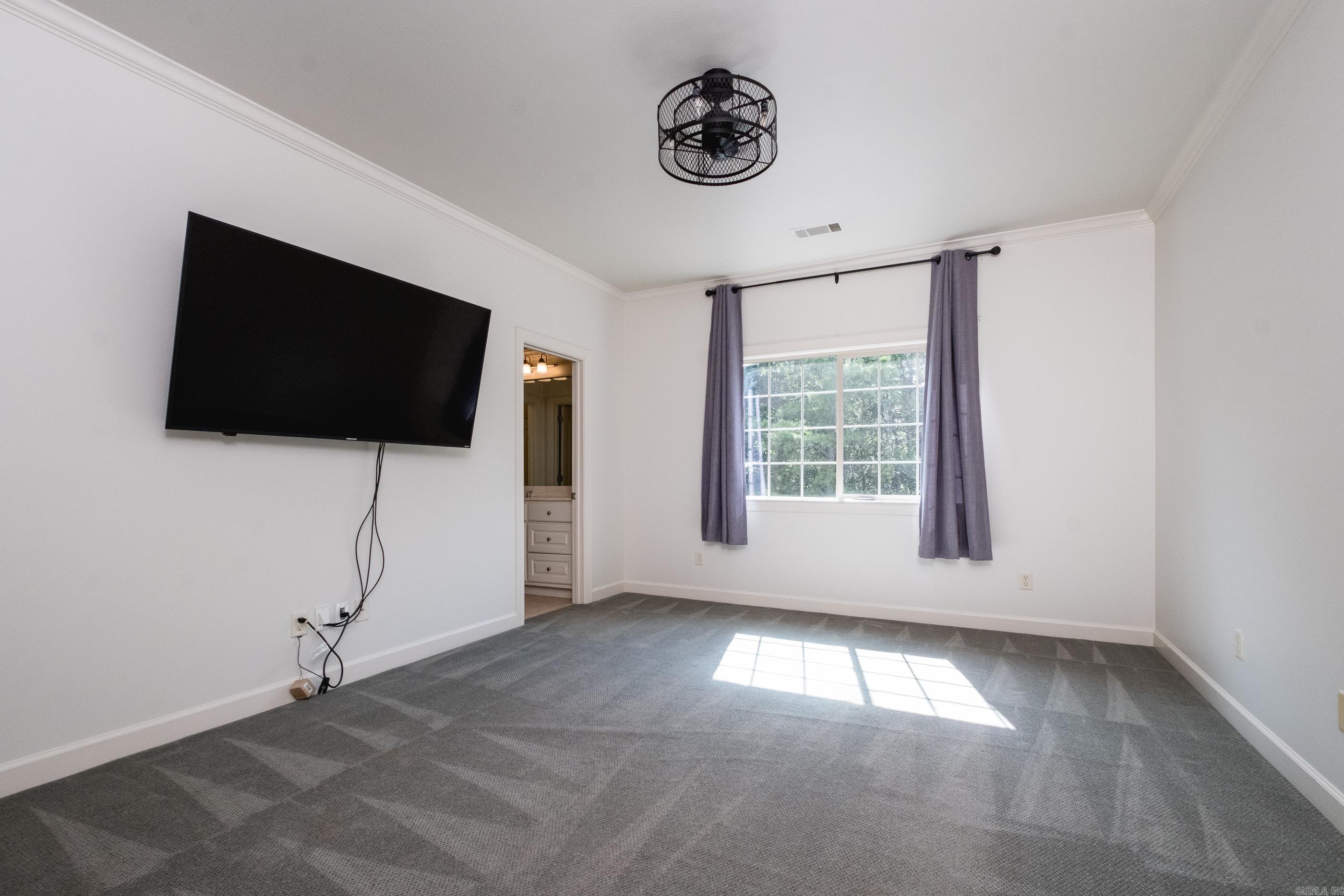 6 Laval Court Property Photo 37
