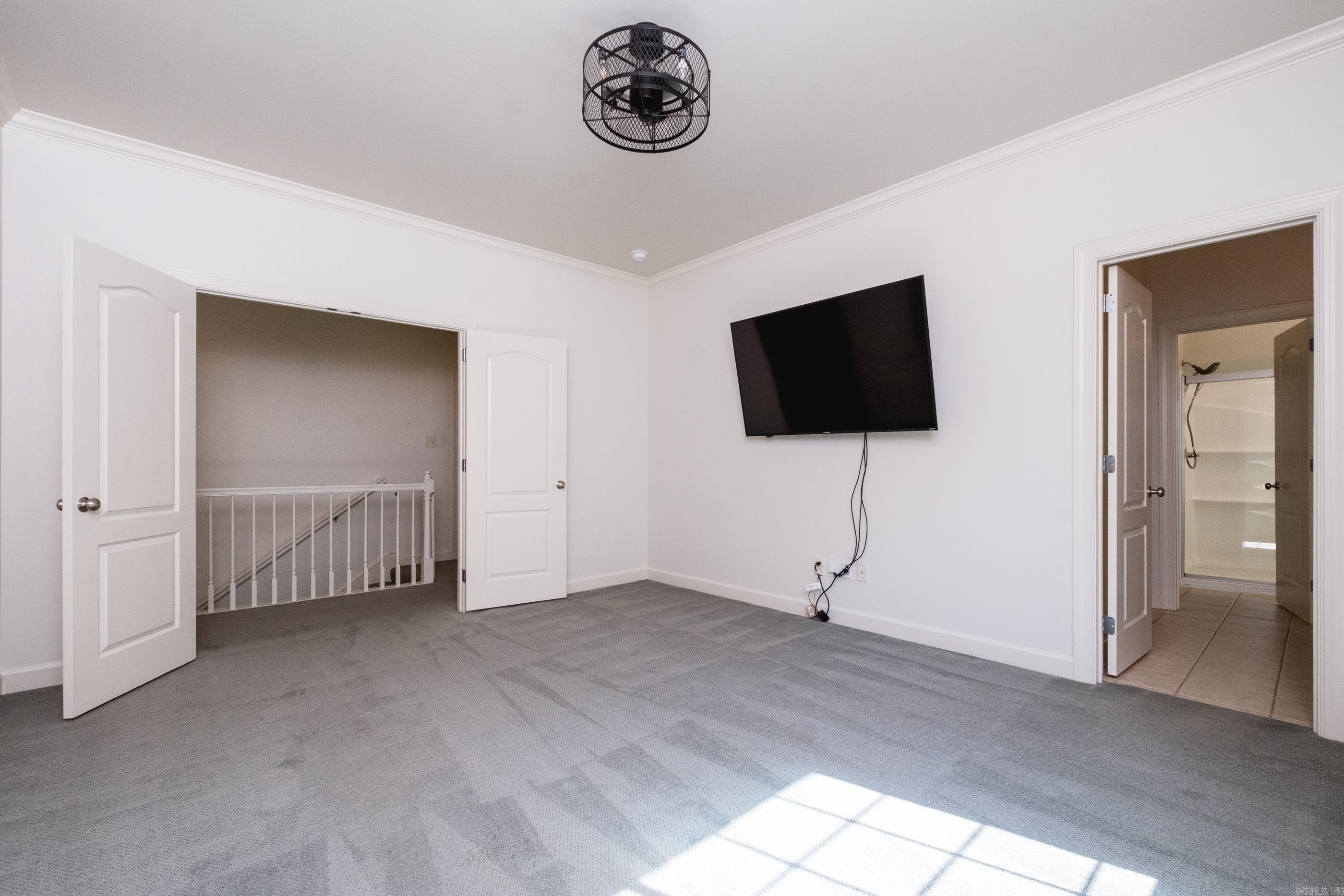 6 Laval Court Property Photo 38