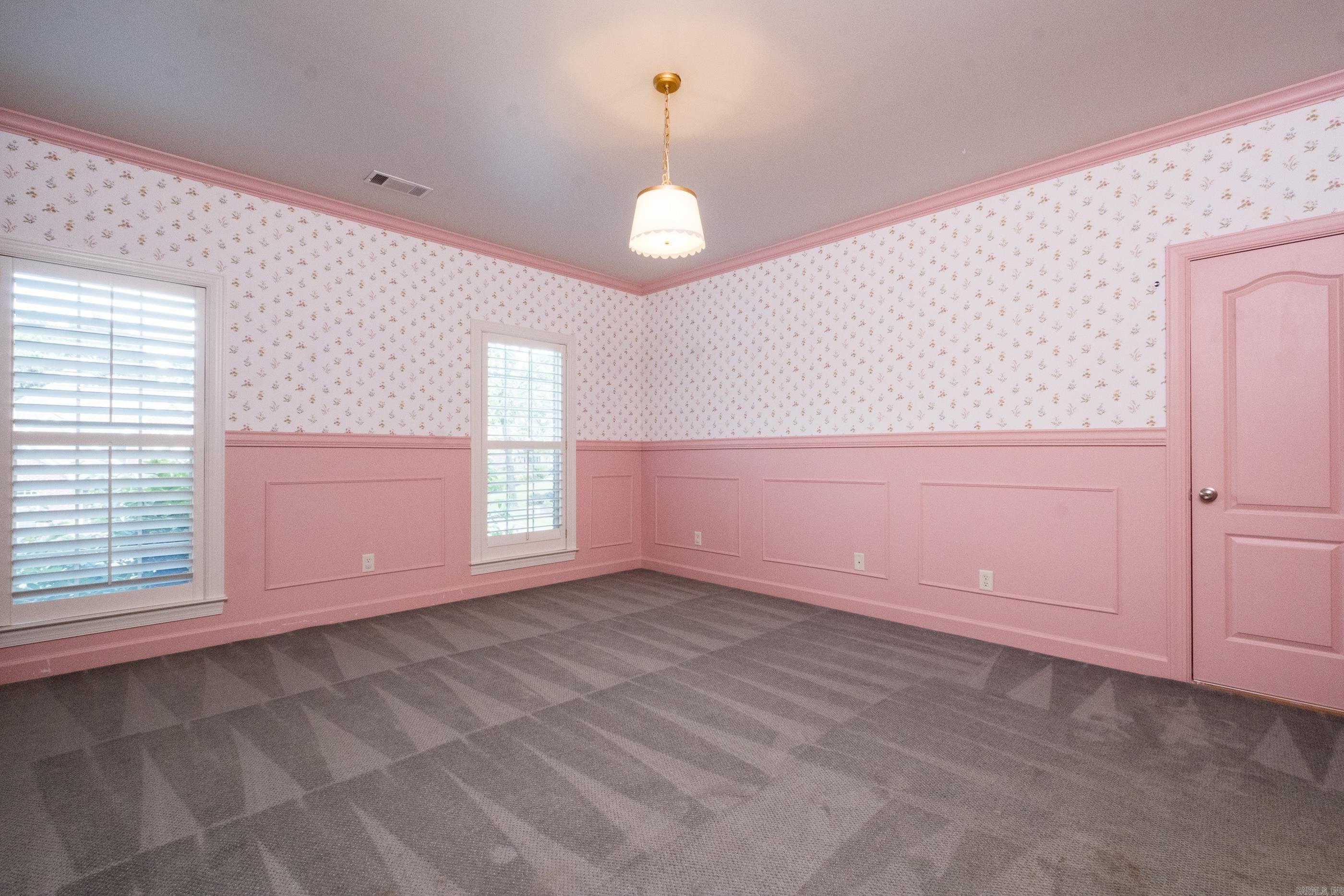 6 Laval Court Property Photo 40