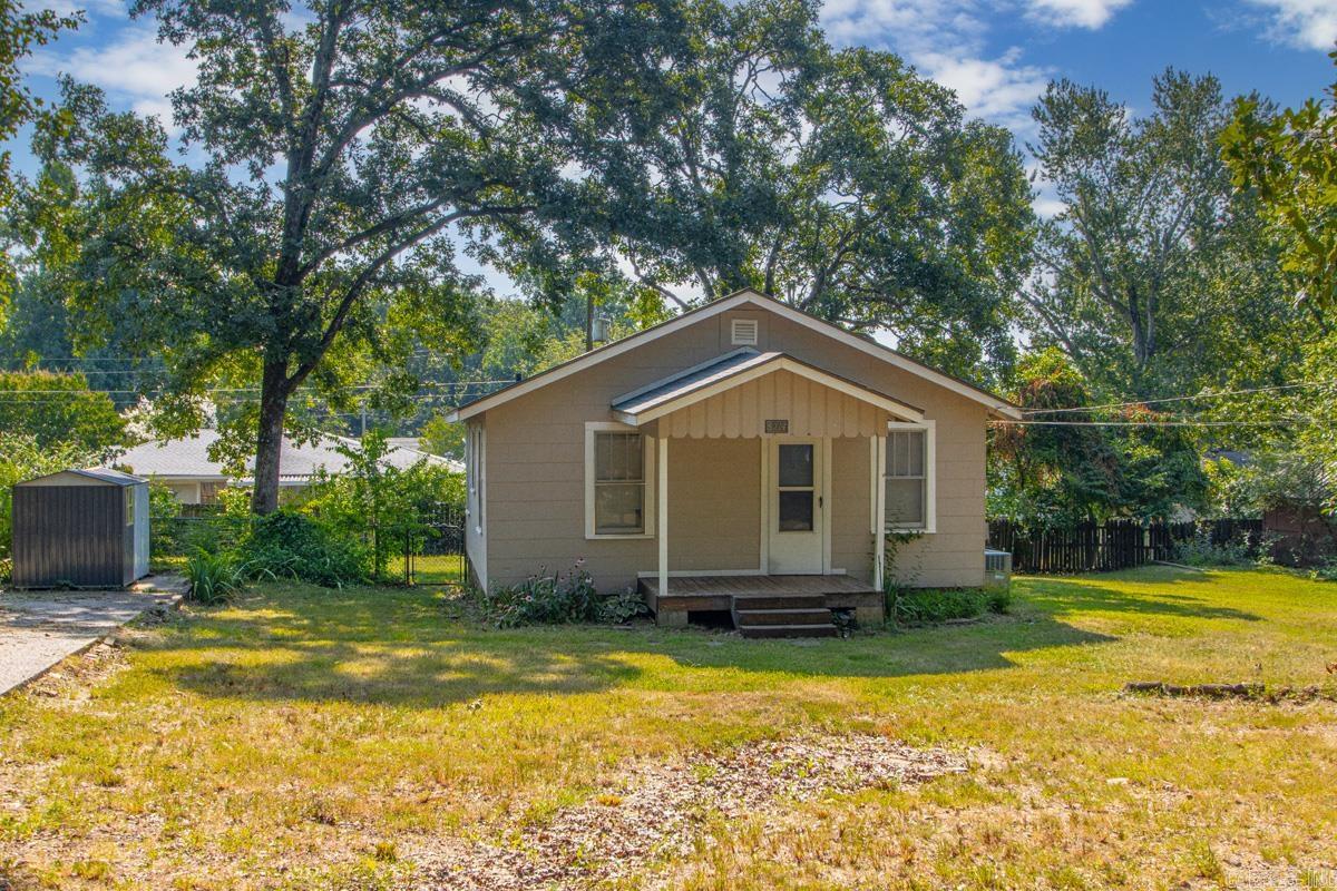 8214 Holiday Dr Property Photo 2