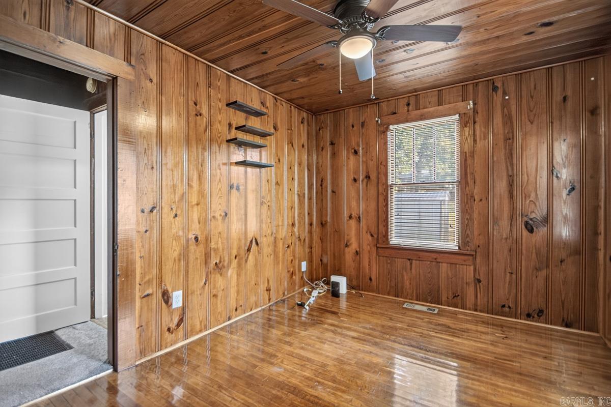 8214 Holiday Dr Property Photo 21
