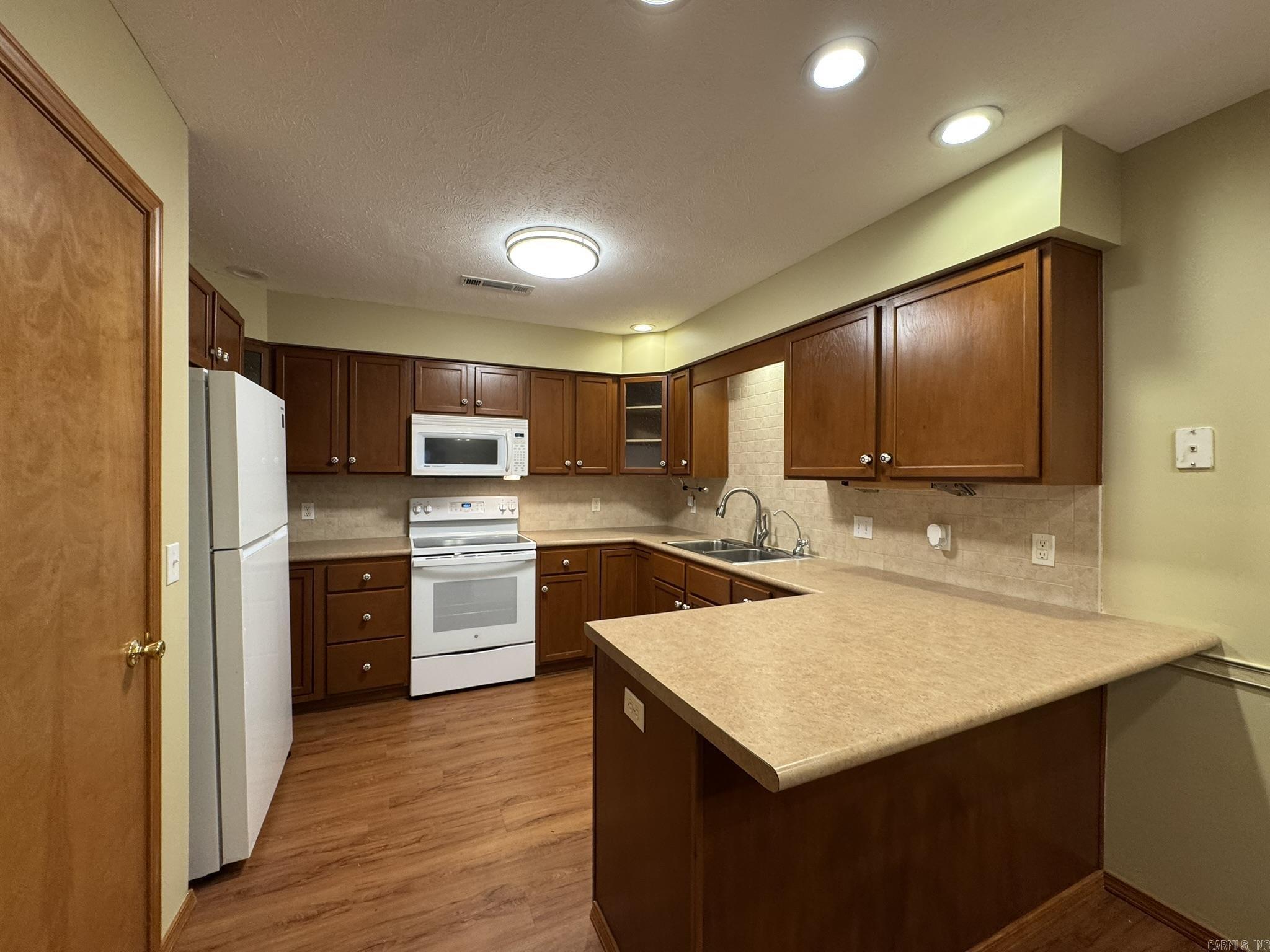 1563 Meadowhill Drive Property Photo 2