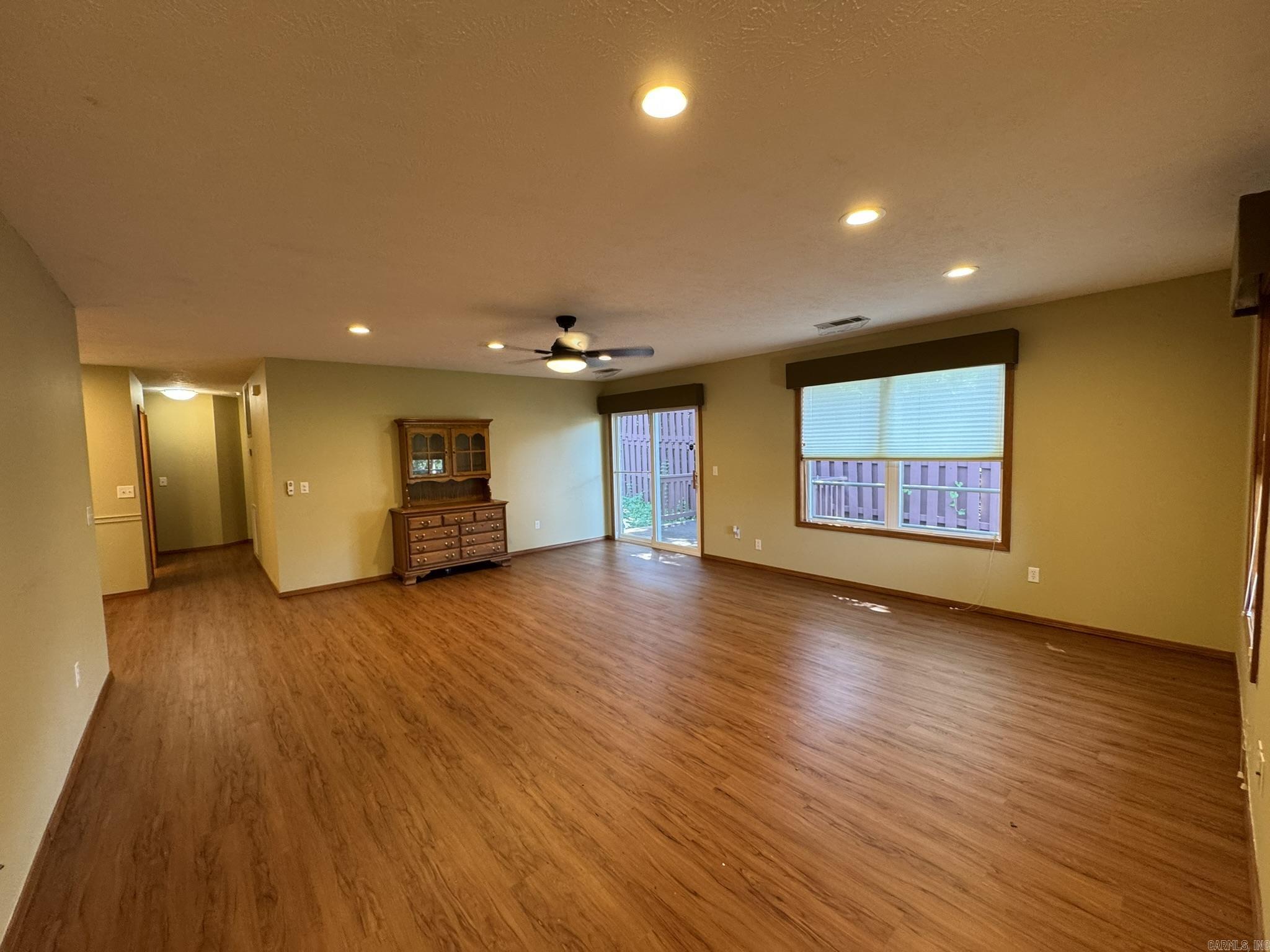 1563 Meadowhill Drive Property Photo 8