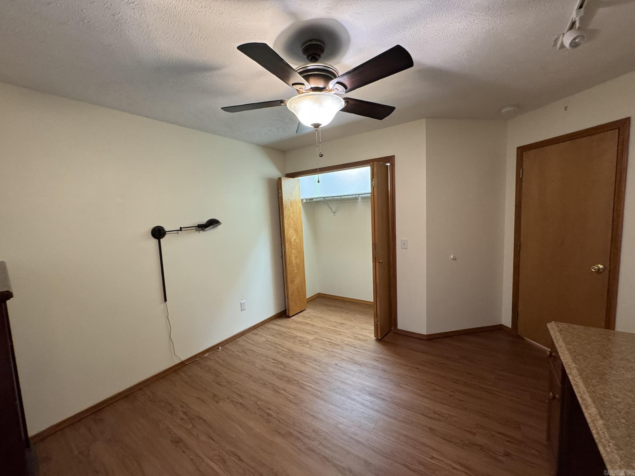 1563 Meadowhill Drive Property Photo 20